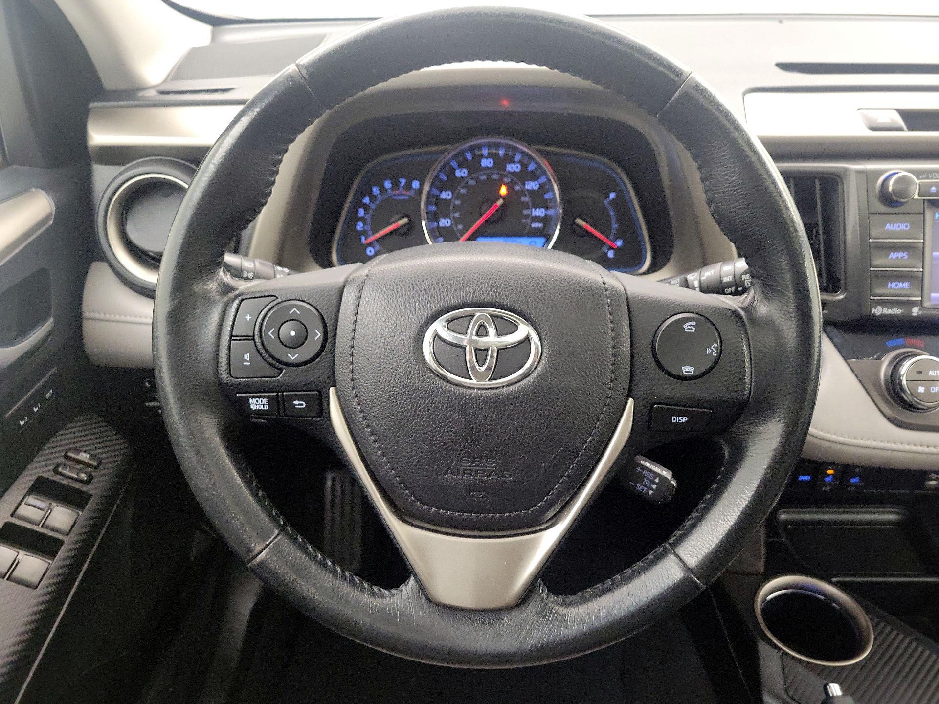 Thumbnail: 2015 Toyota RAV4 - 10