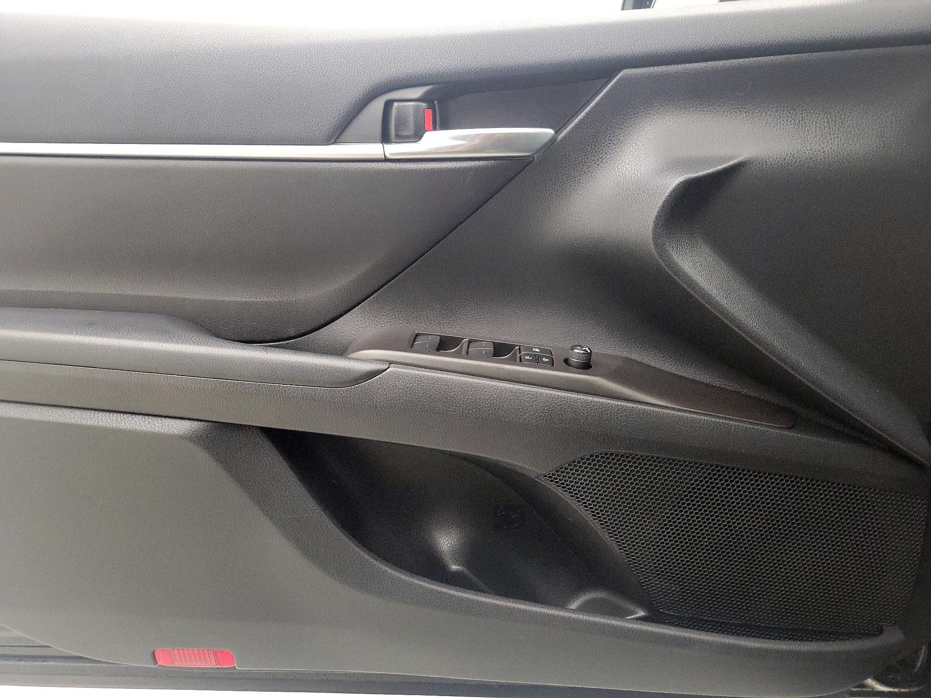 Thumbnail: 2023 Toyota Camry - 12