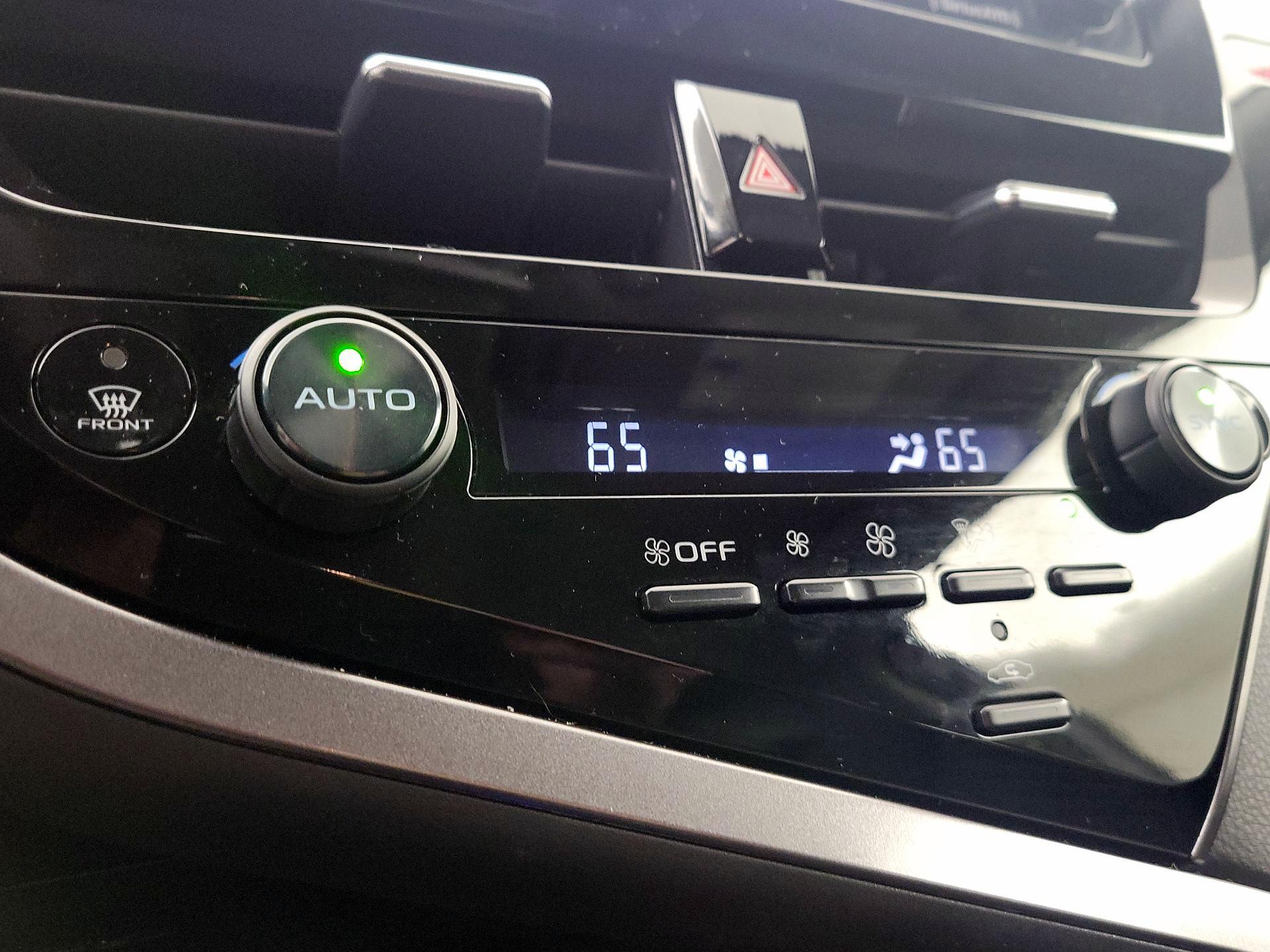 Thumbnail: 2023 Toyota Camry - 16