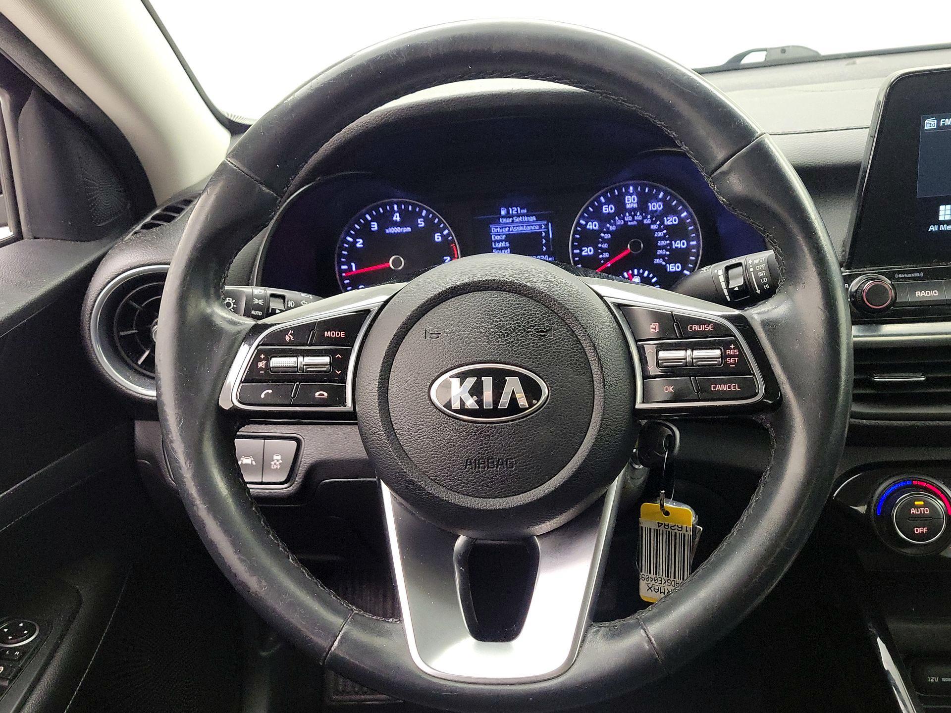 Thumbnail: 2019 Kia Forte - 10