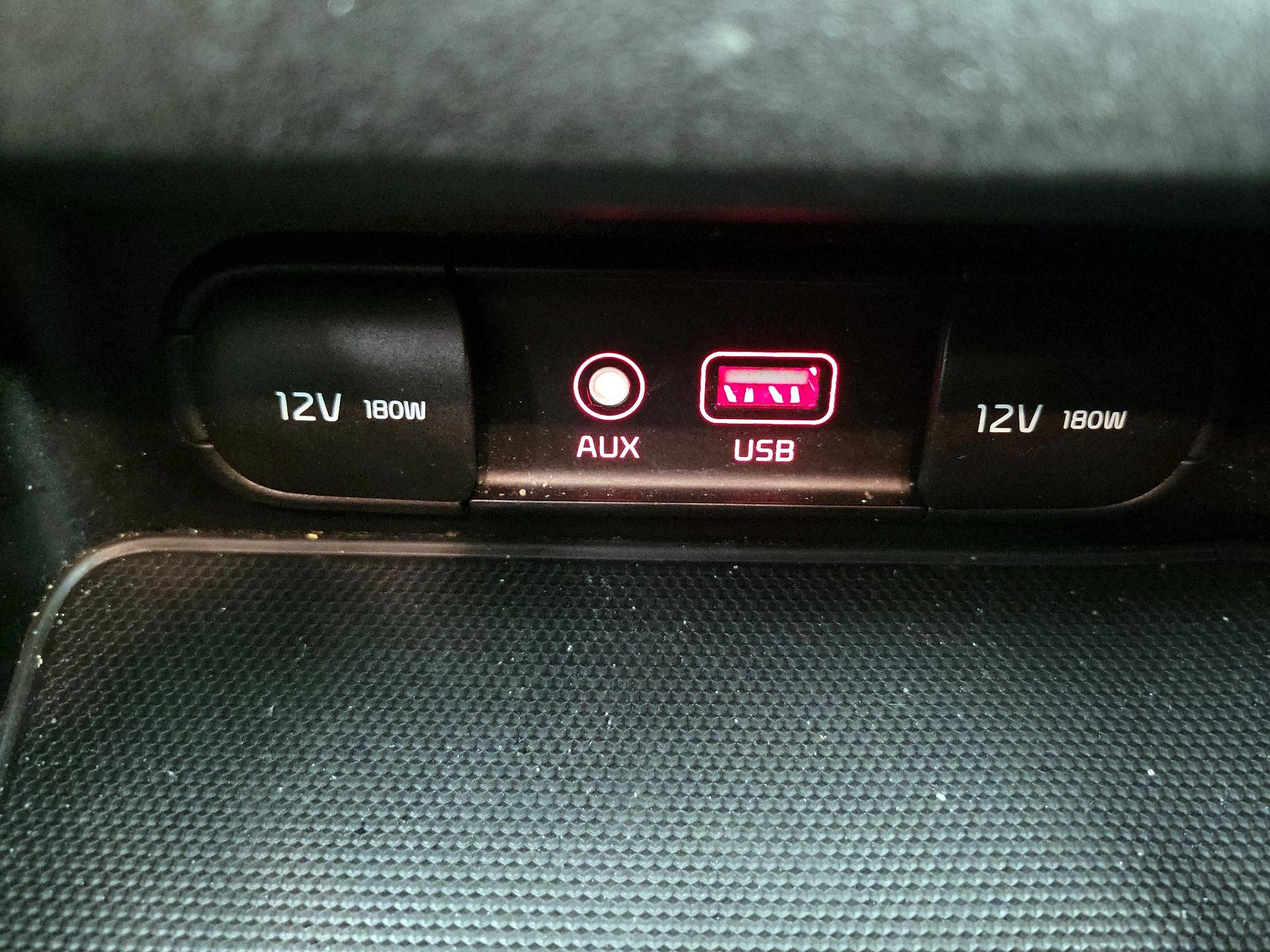 Thumbnail: 2019 Kia Forte - 18