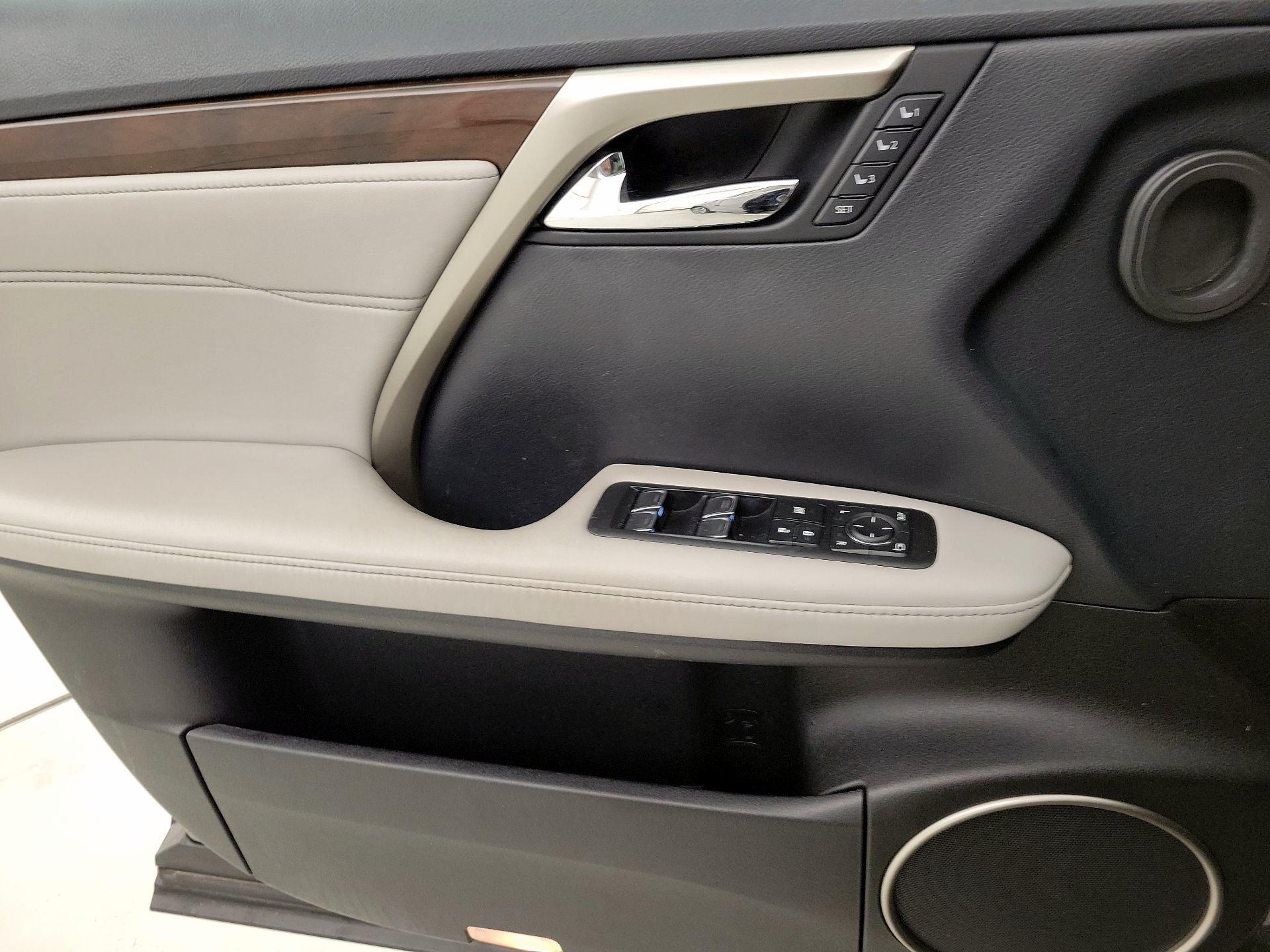 Thumbnail: 2018 Lexus RX - 12