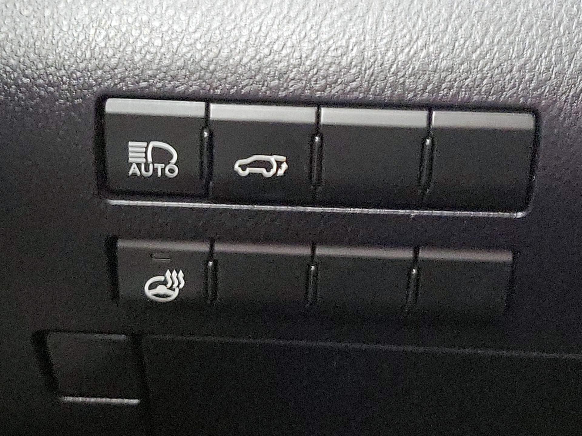 Thumbnail: 2018 Lexus RX - 13