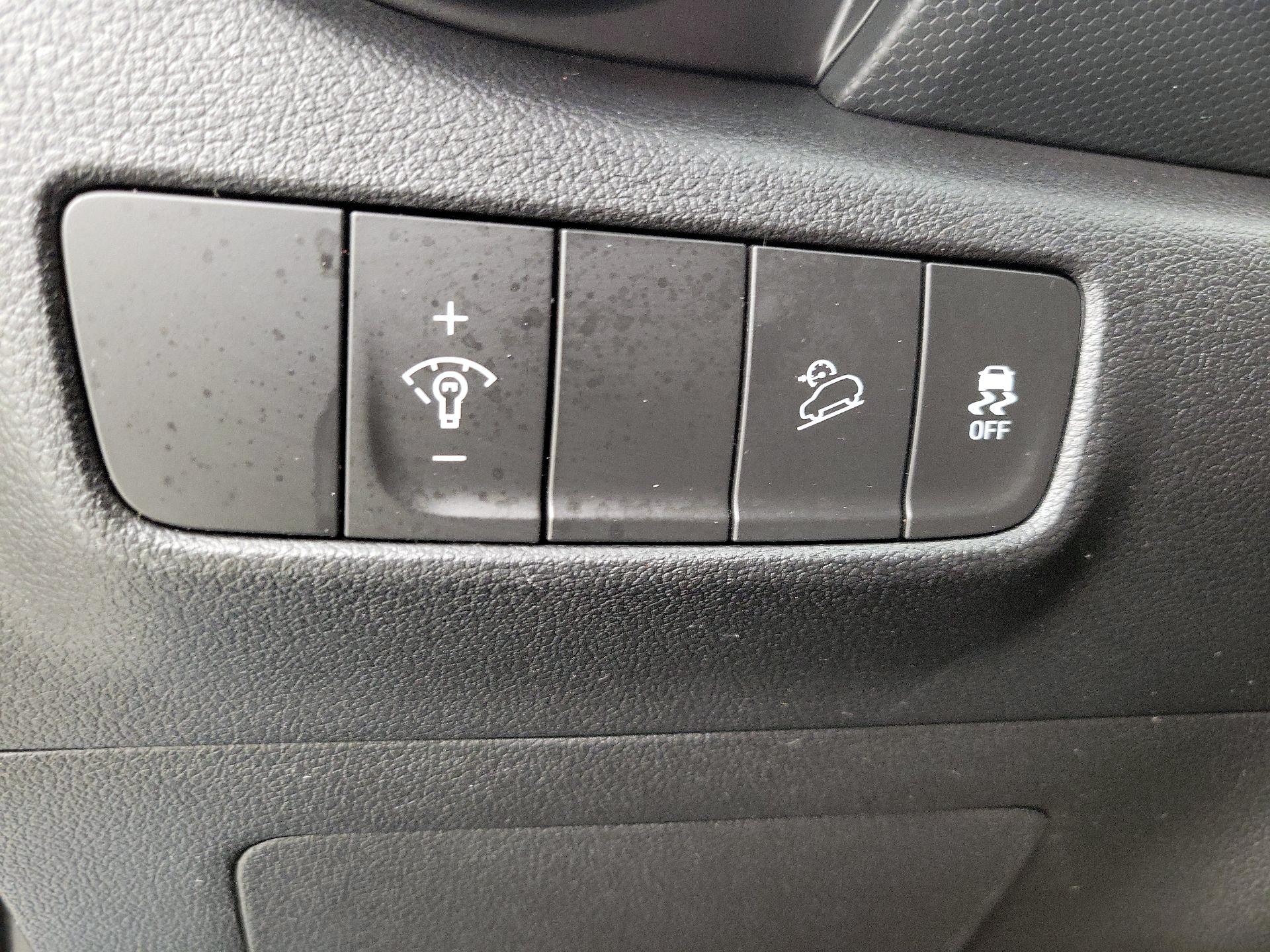 Thumbnail: 2023 Hyundai Kona - 13