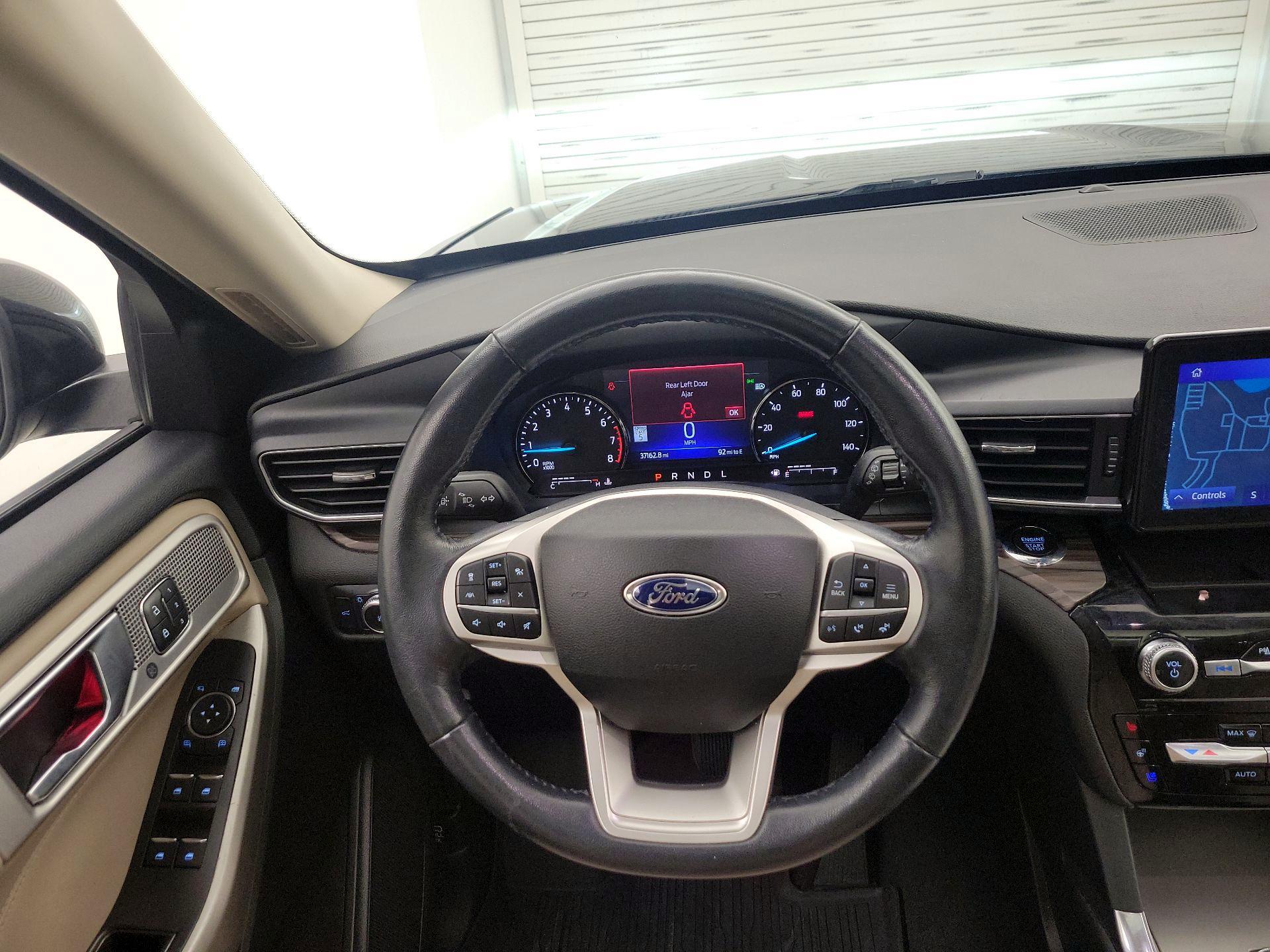 Thumbnail: 2022 Ford Explorer - 10