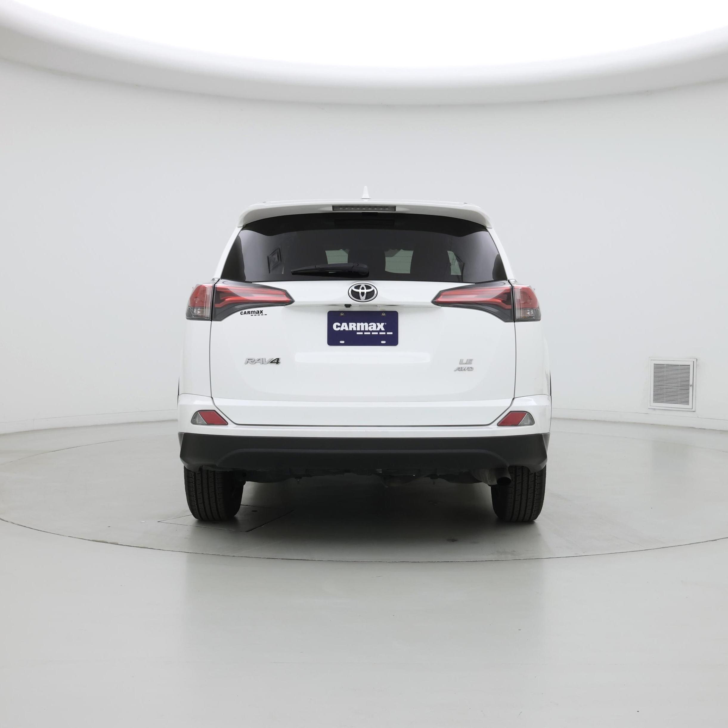 Thumbnail: 2018 Toyota RAV4 - 6