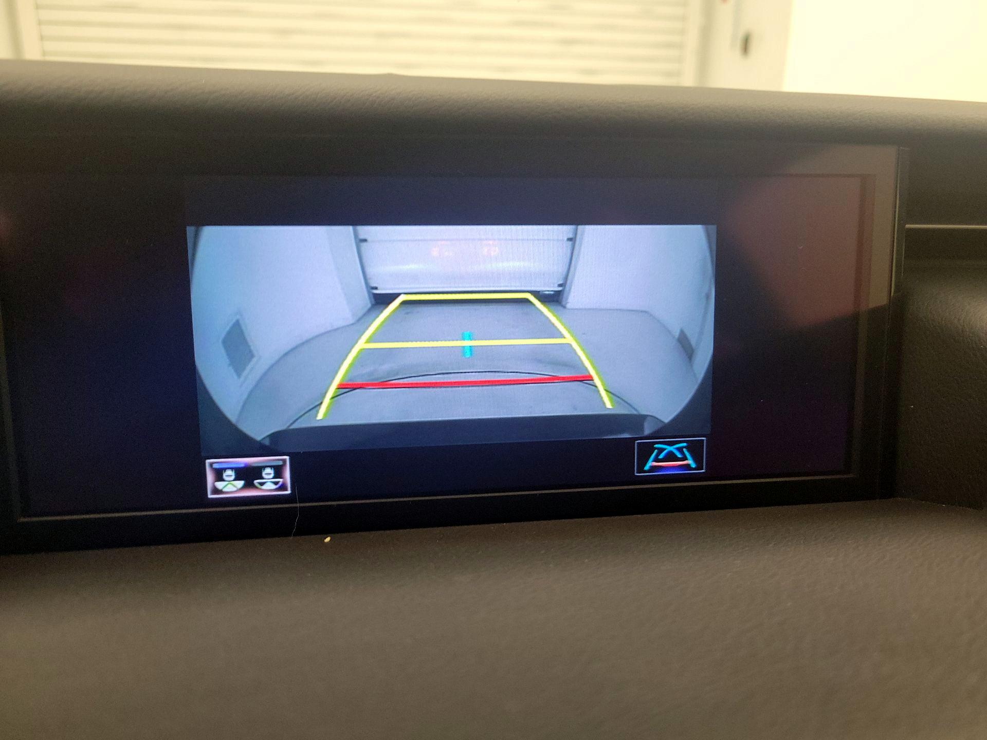 Thumbnail: 2022 Lexus RC - 15