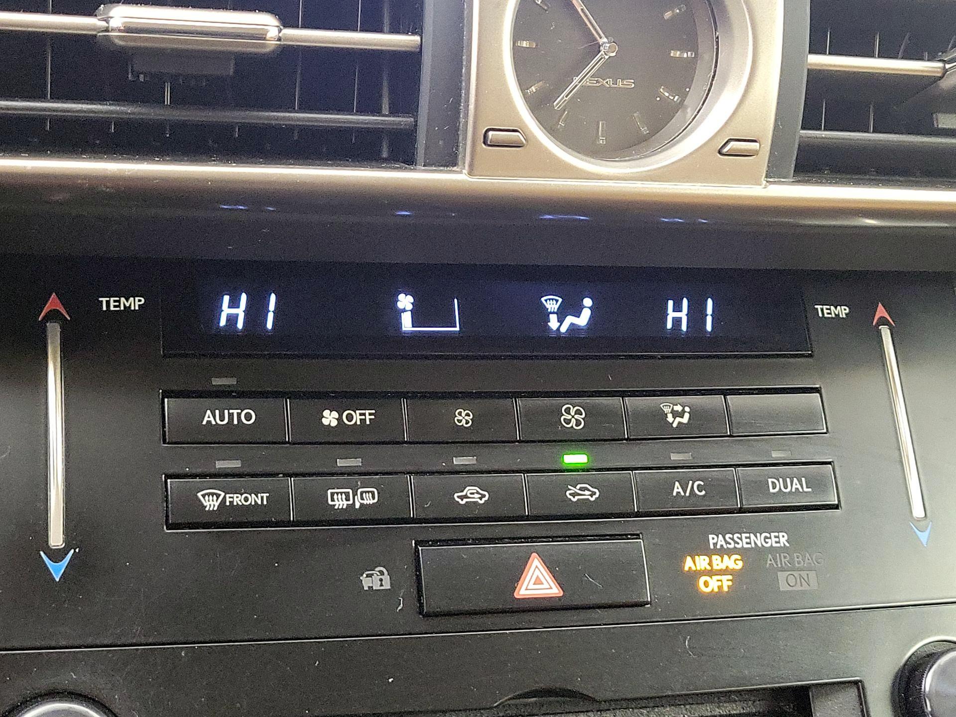 Thumbnail: 2014 Lexus IS - 17