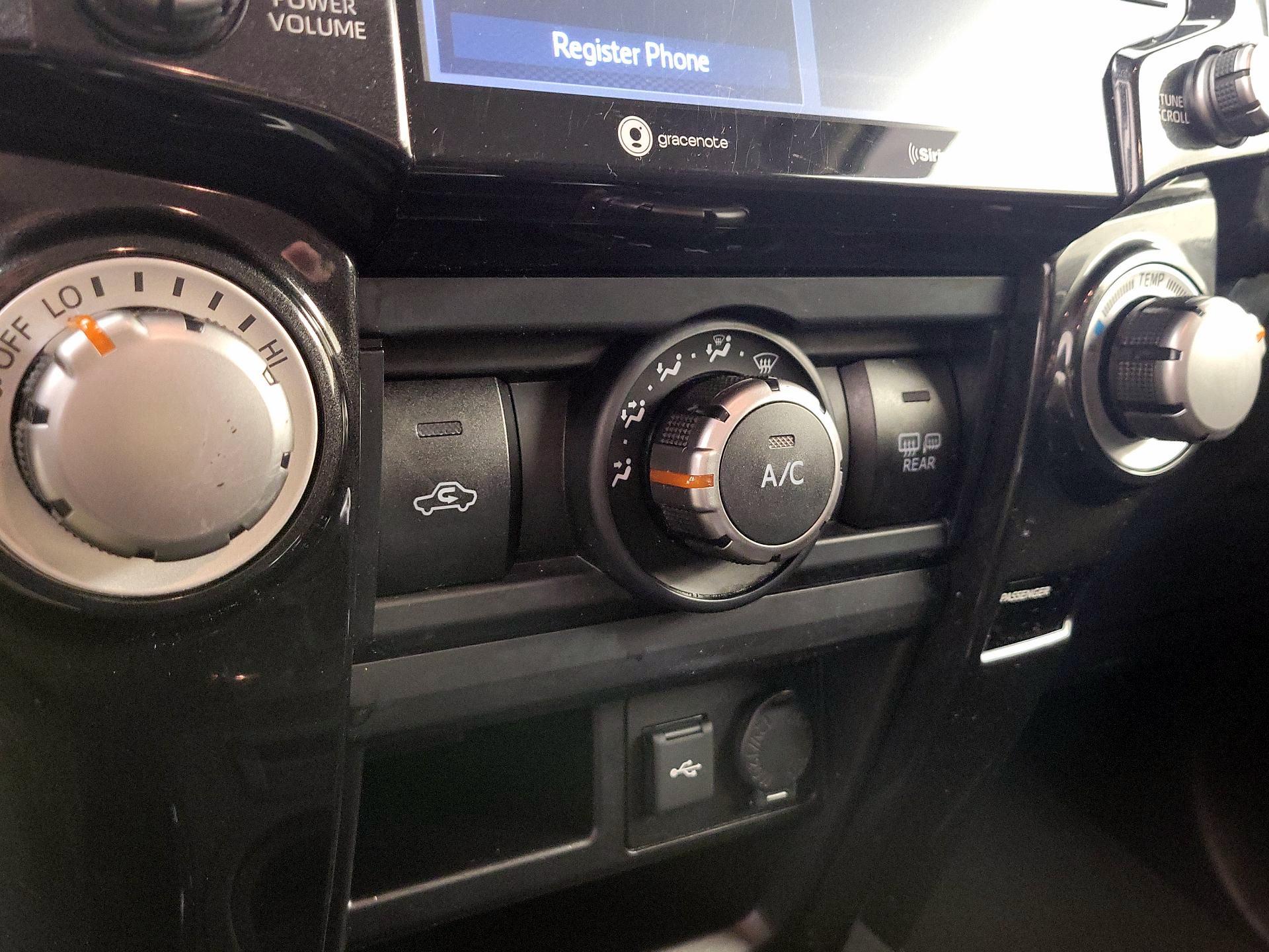 Thumbnail: 2021 Toyota 4Runner - 16