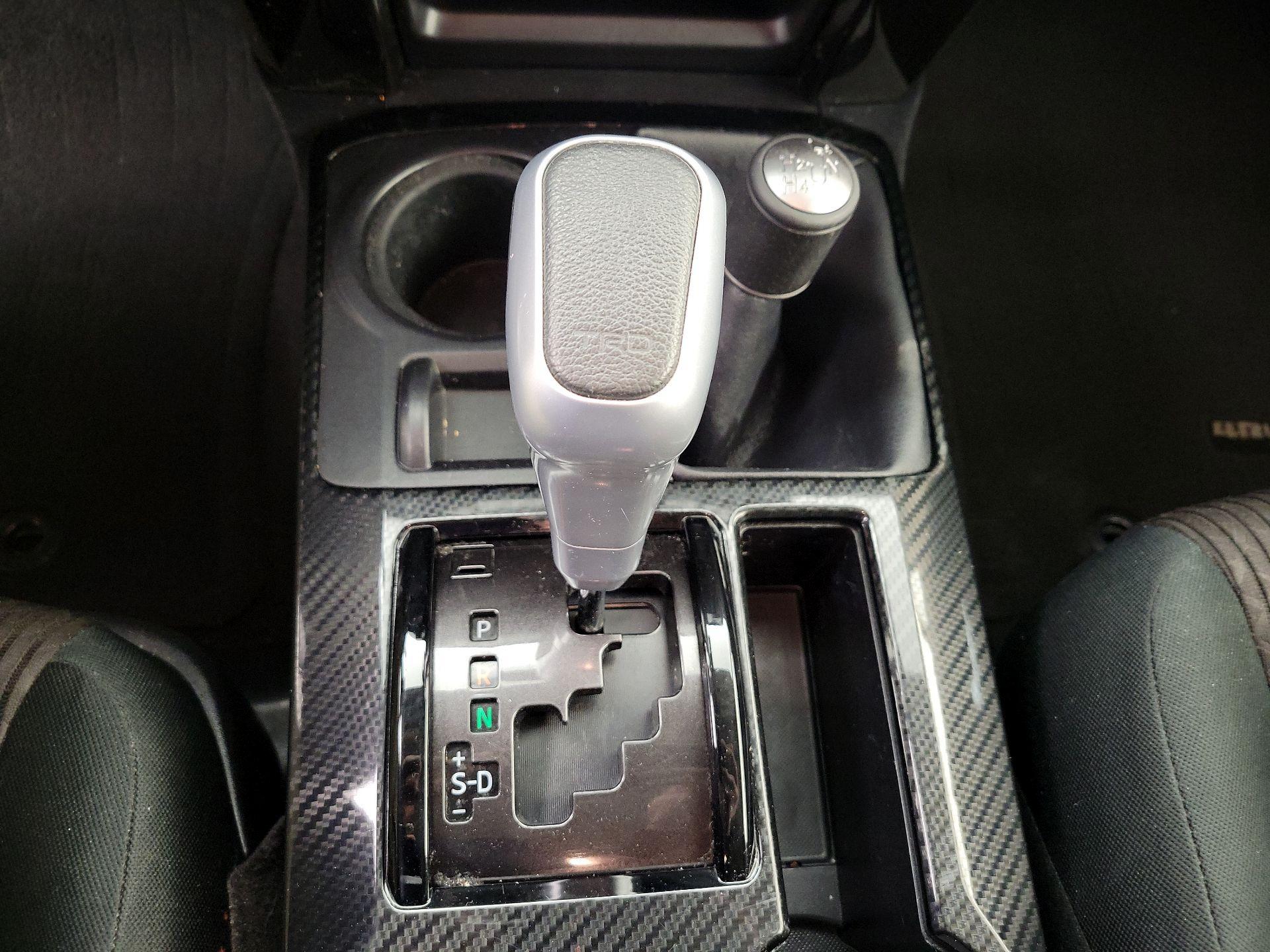 Thumbnail: 2021 Toyota 4Runner - 17