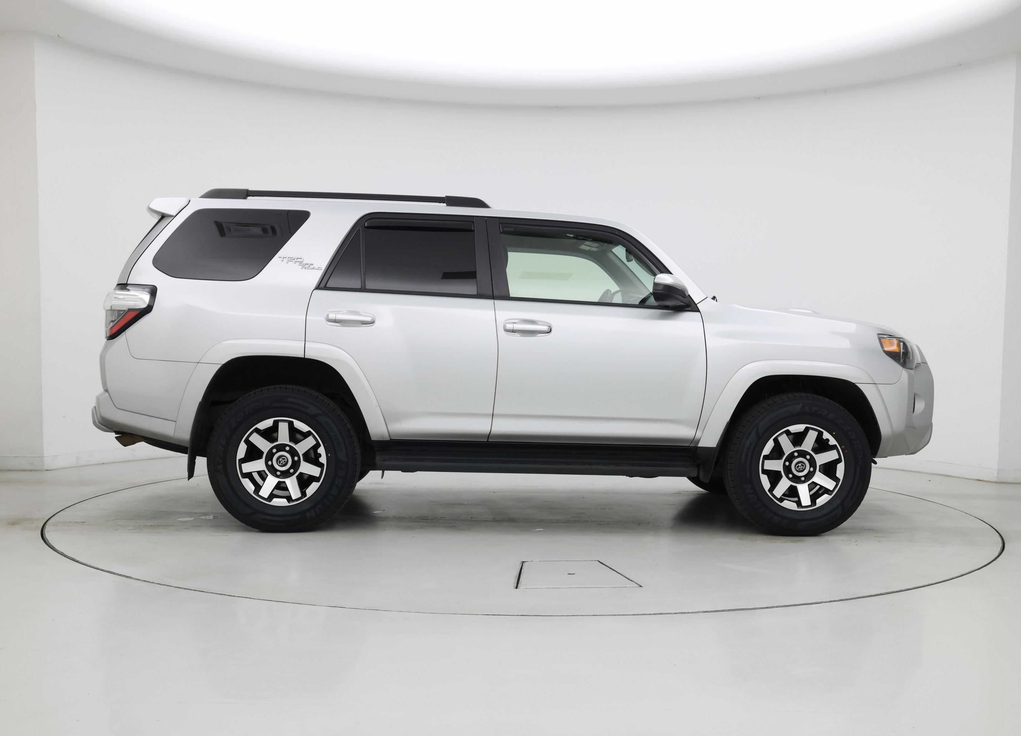 Thumbnail: 2021 Toyota 4Runner - 7