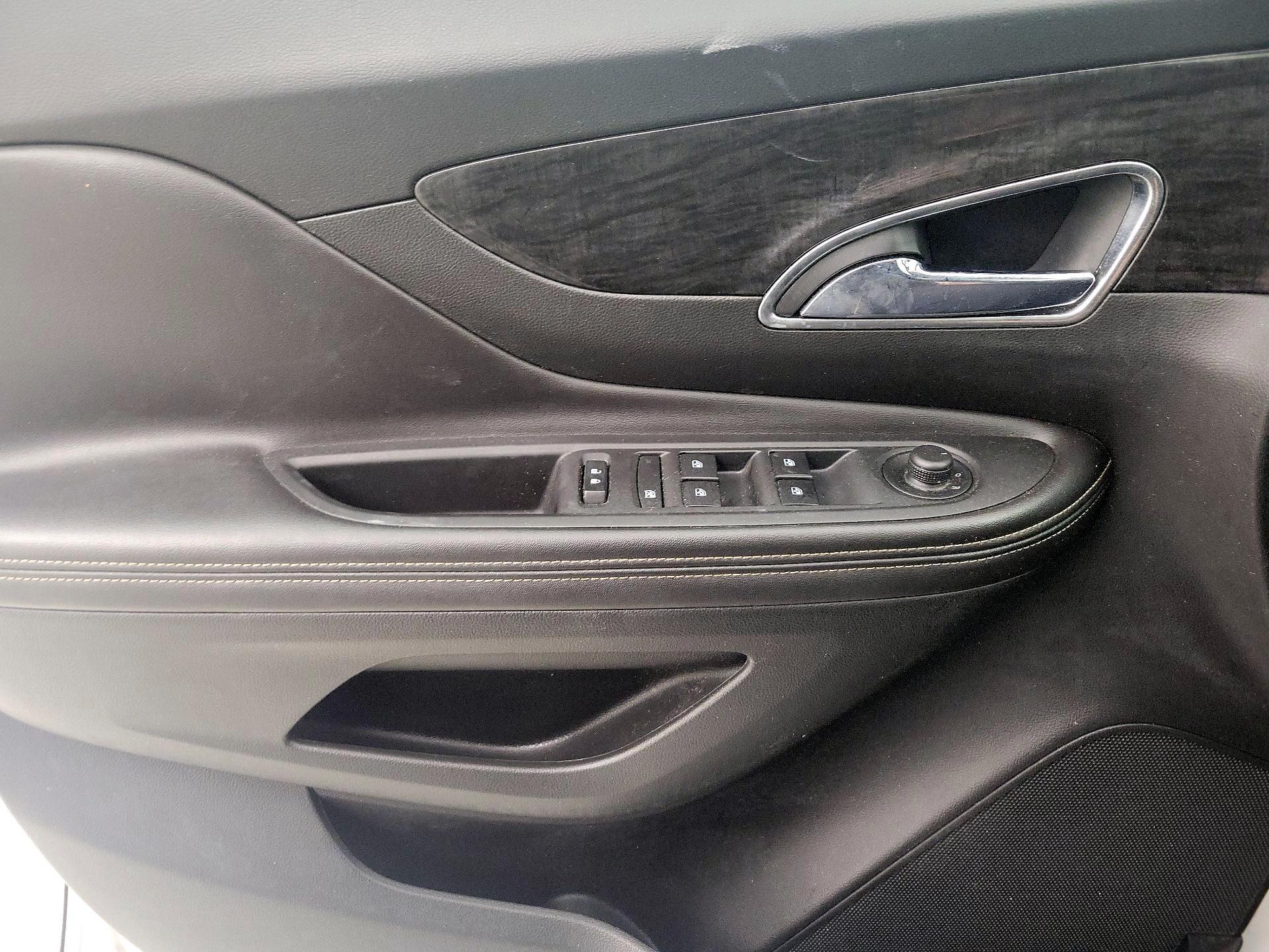 Thumbnail: 2015 Buick Encore - 12