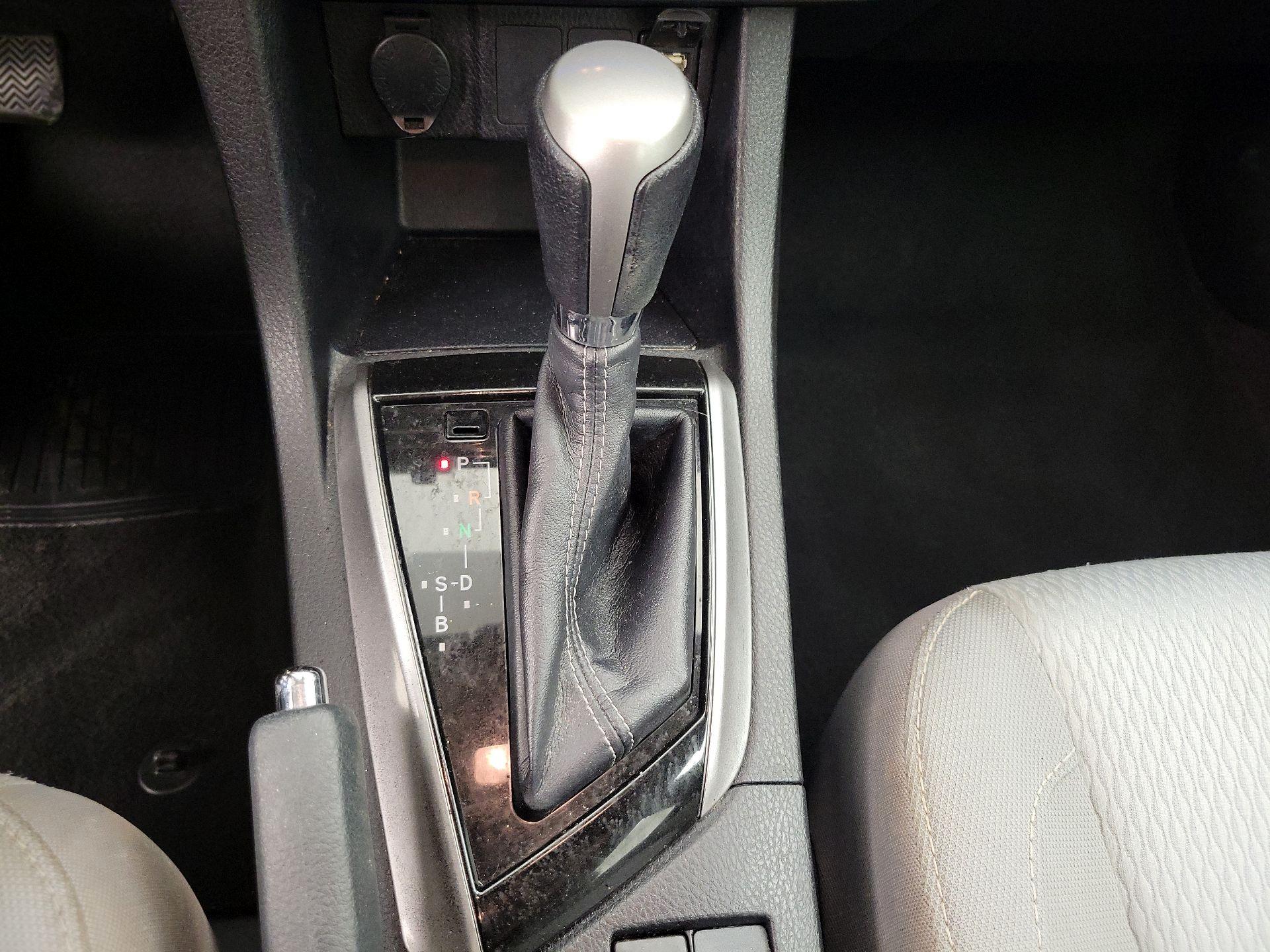 Thumbnail: 2016 Toyota Corolla - 17