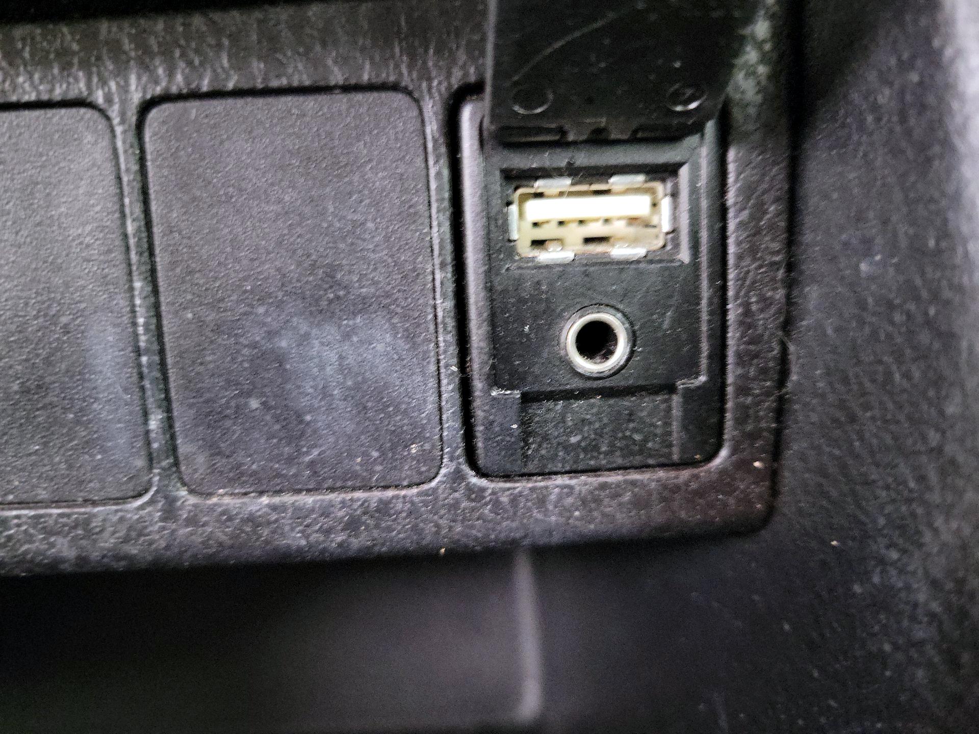 Thumbnail: 2016 Toyota Corolla - 18