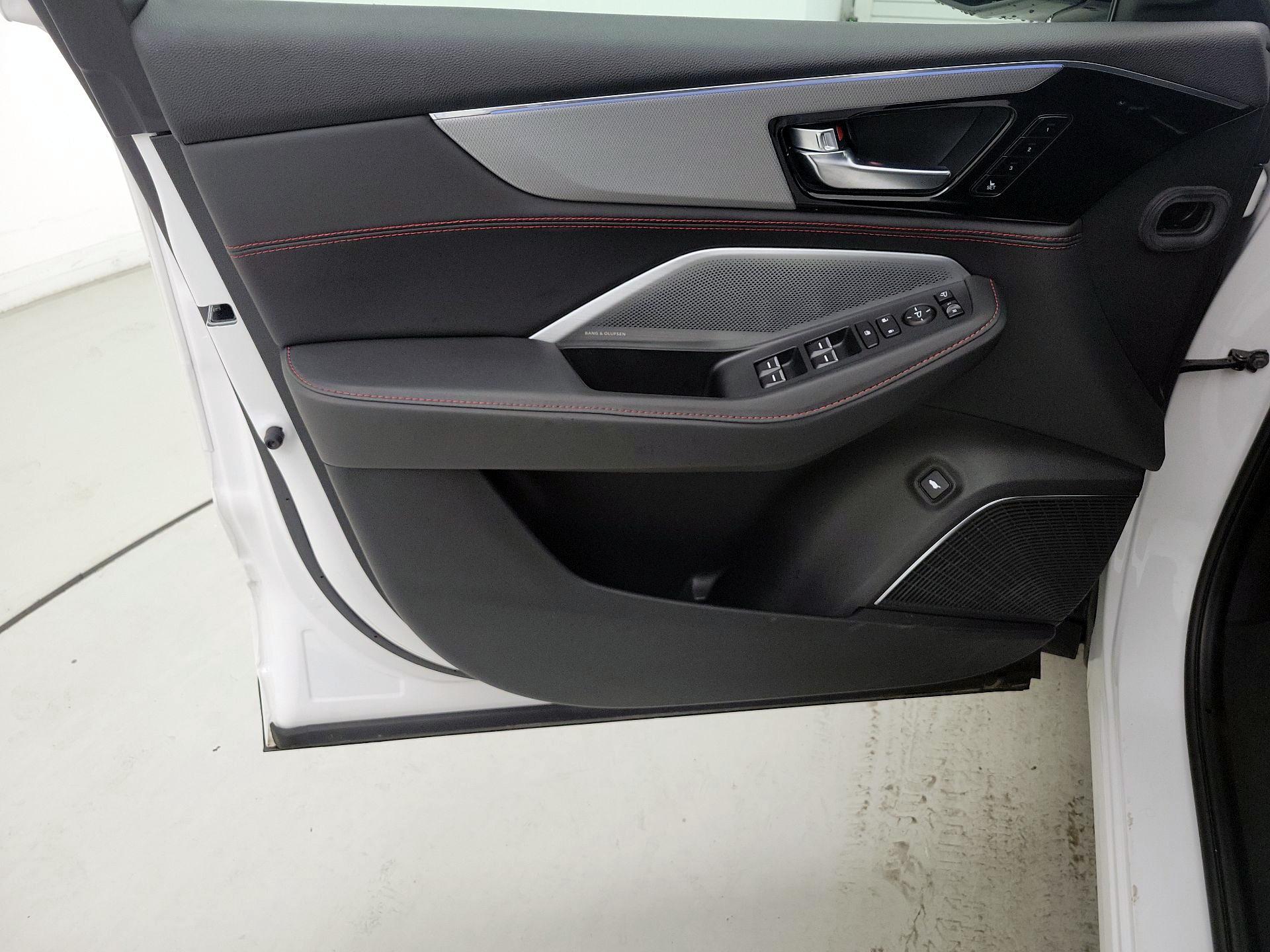 Thumbnail: 2025 Acura MDX - 12