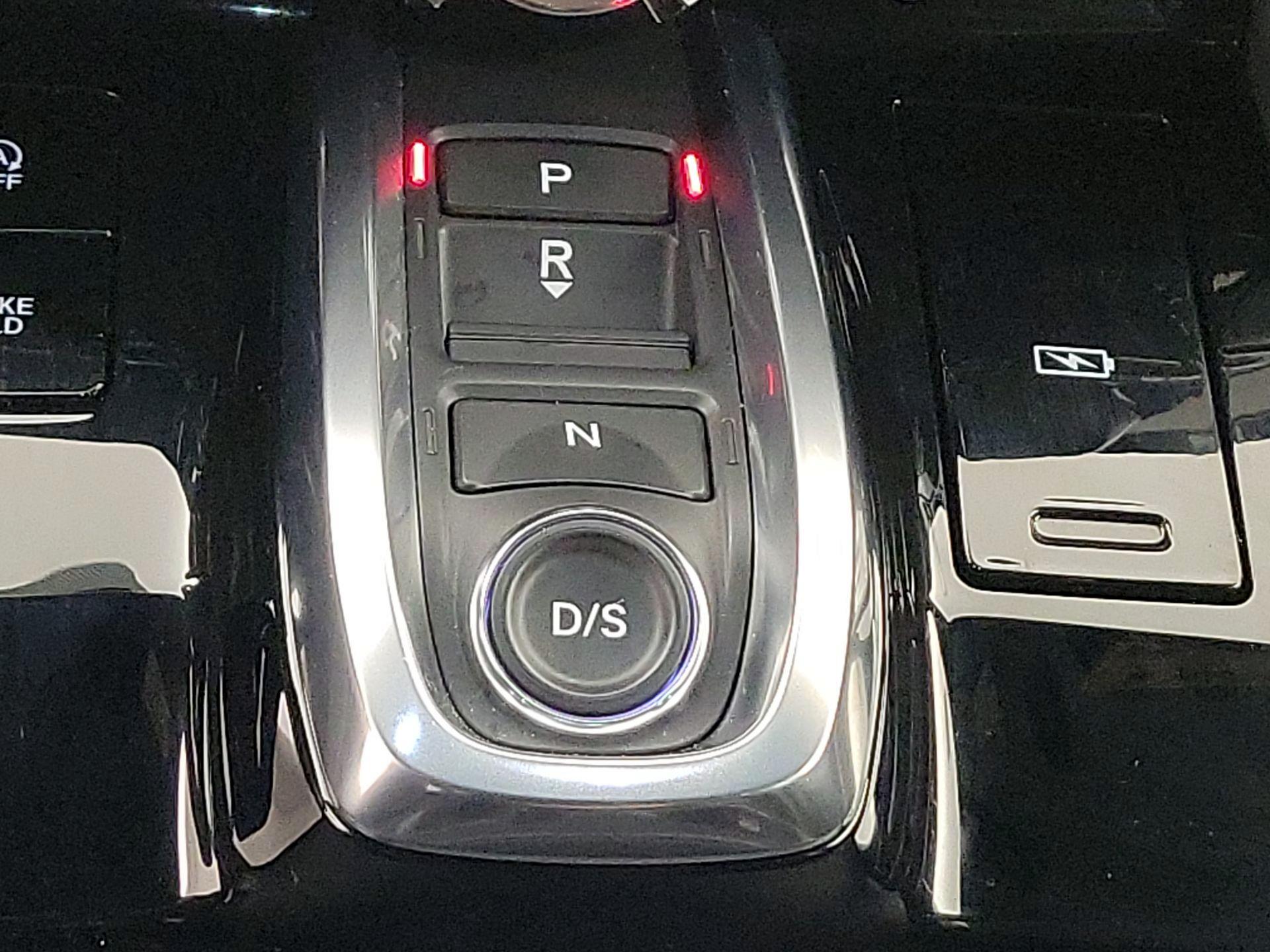 Thumbnail: 2025 Acura MDX - 17