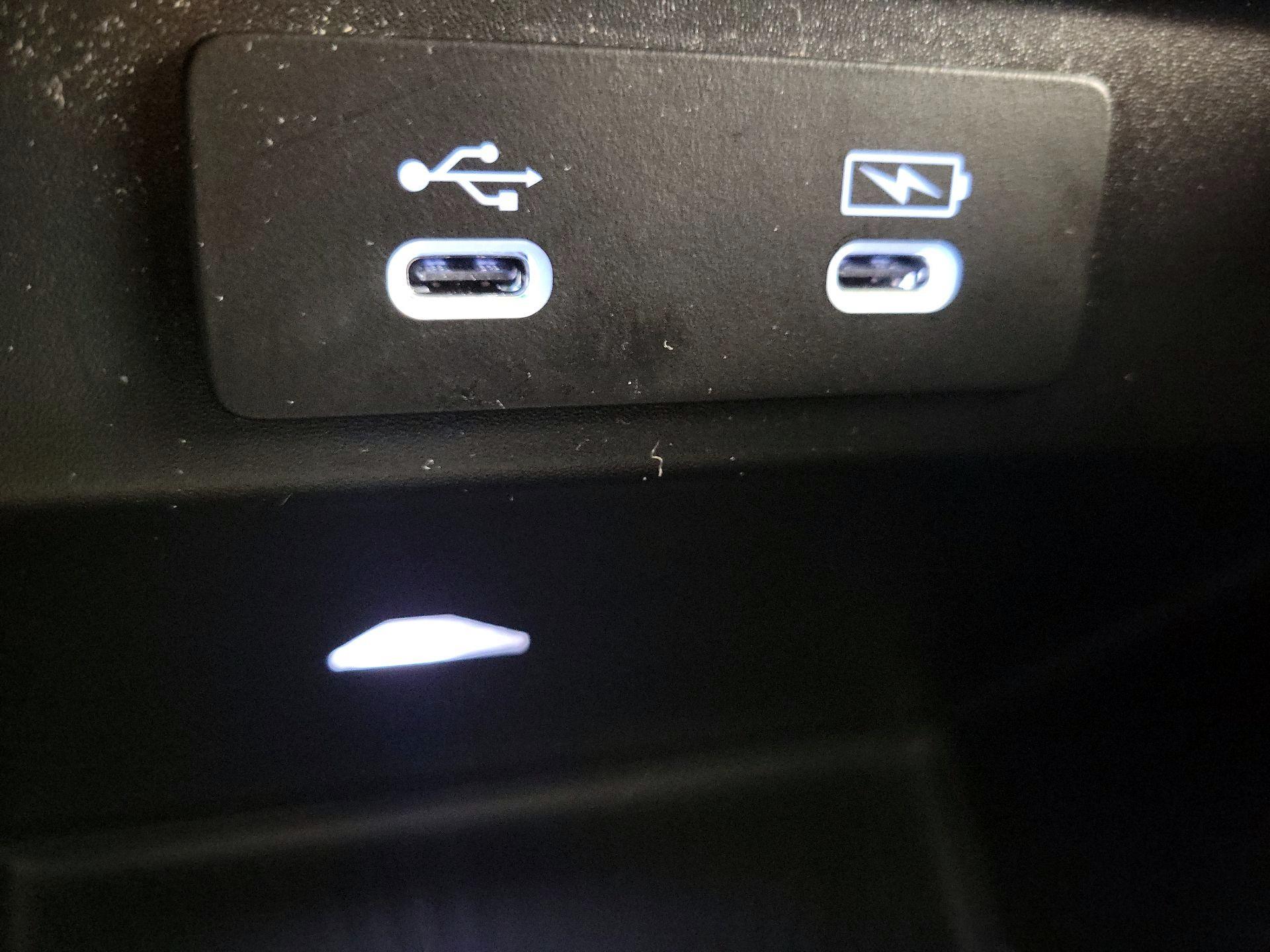 Thumbnail: 2025 Acura MDX - 18