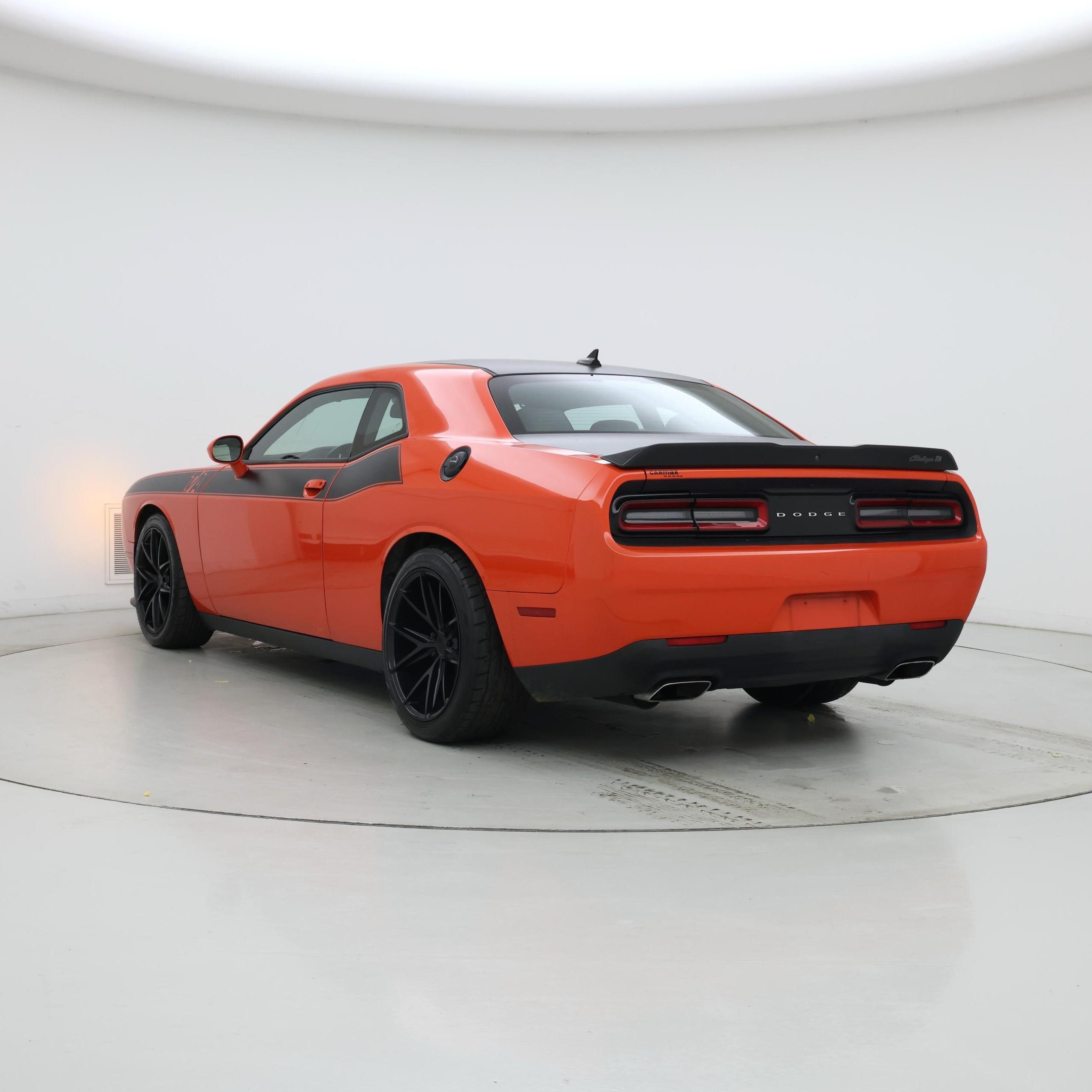 Thumbnail: 2022 Dodge Challenger - 2