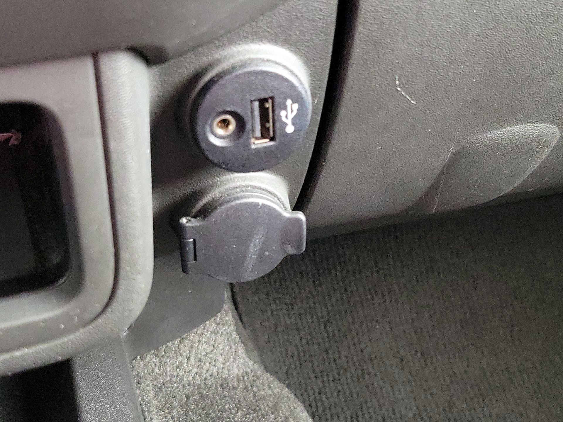 Thumbnail: 2017 Nissan Frontier - 17