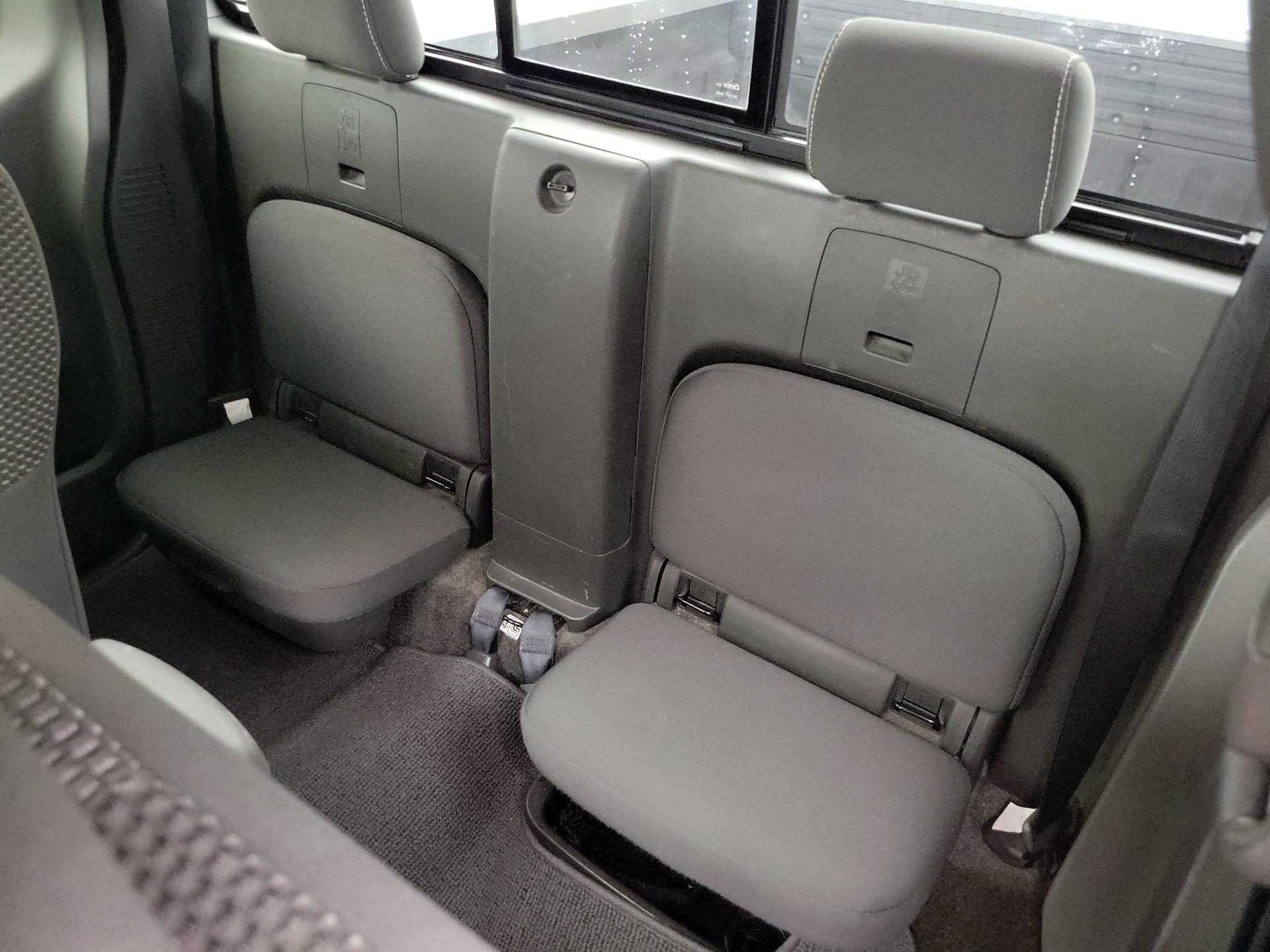 Thumbnail: 2017 Nissan Frontier - 18