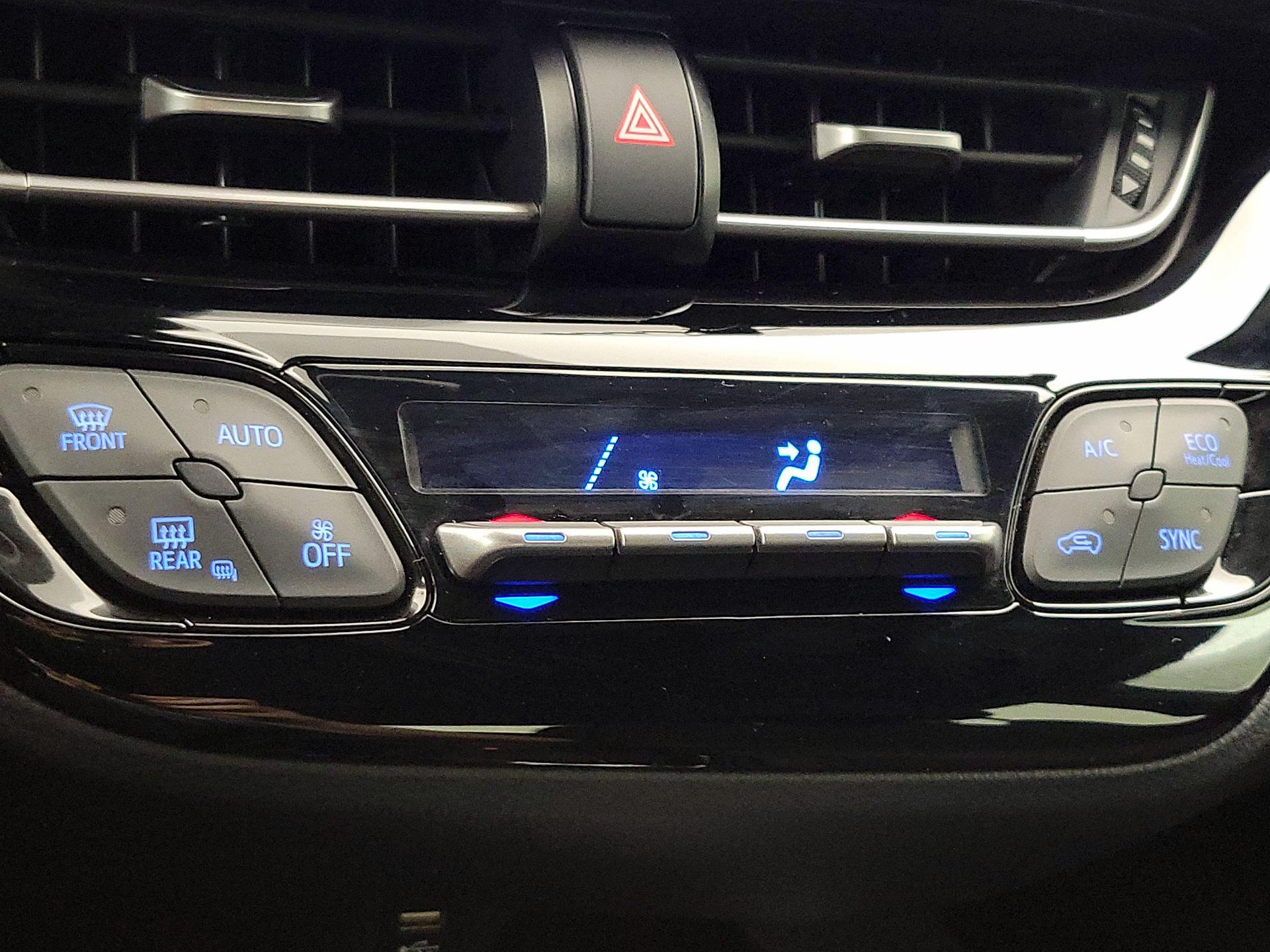 Thumbnail: 2020 Toyota C-HR - 16