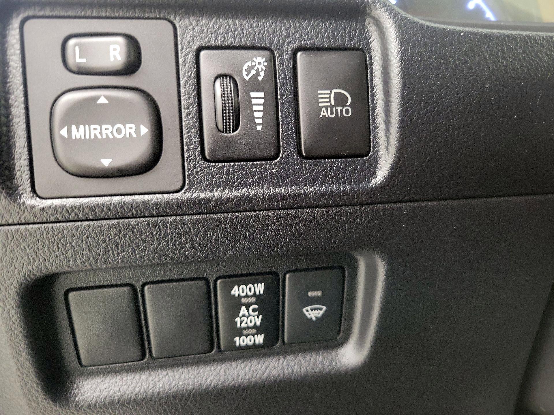 Thumbnail: 2022 Toyota 4Runner - 13