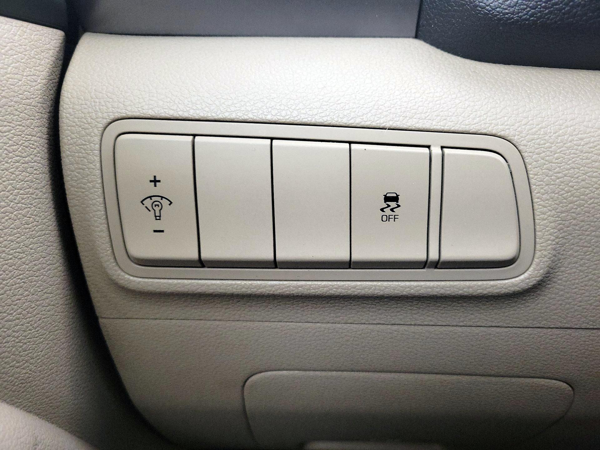 Thumbnail: 2017 Hyundai Tucson - 13