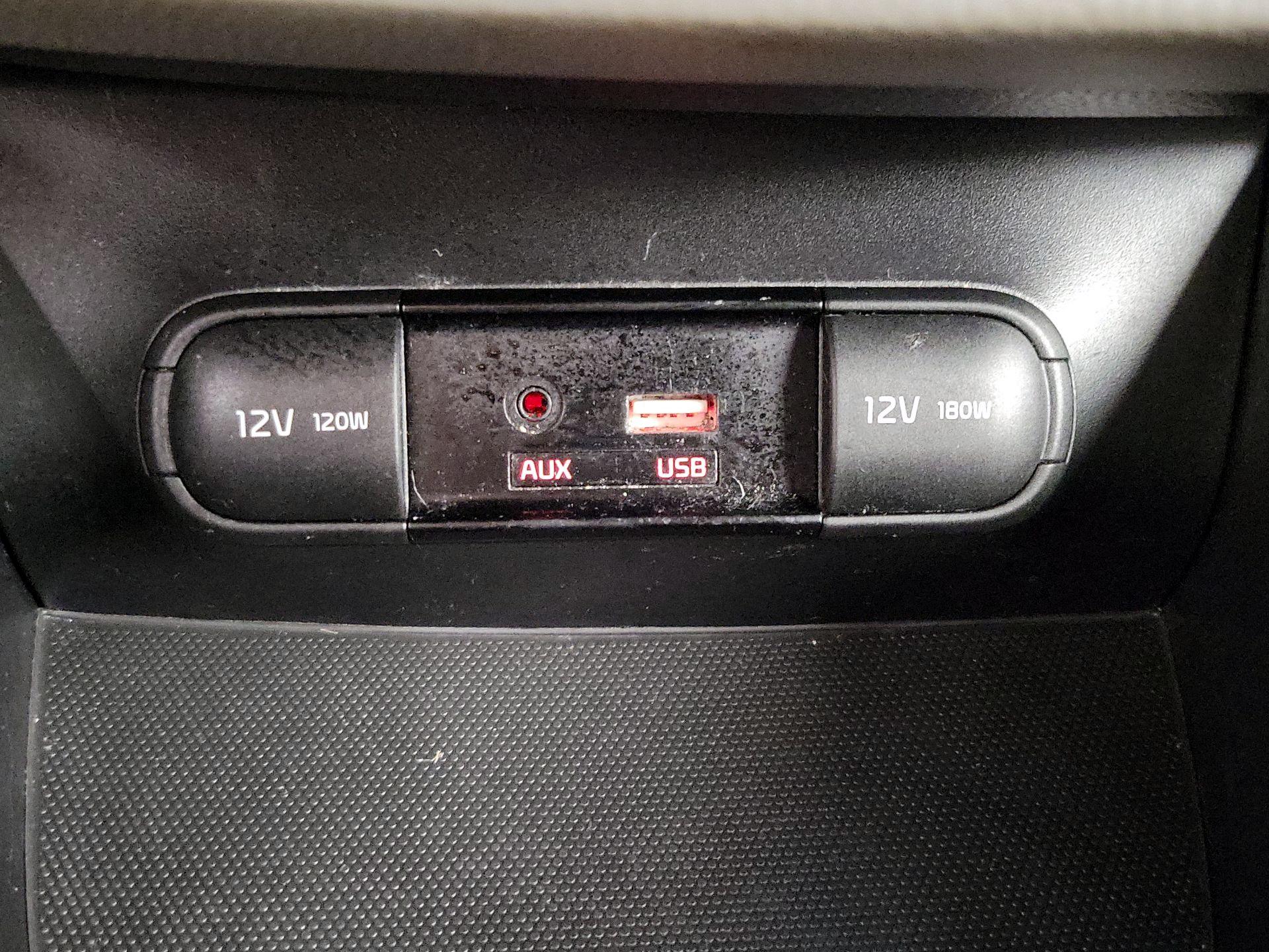 Thumbnail: 2019 Kia Soul - 18