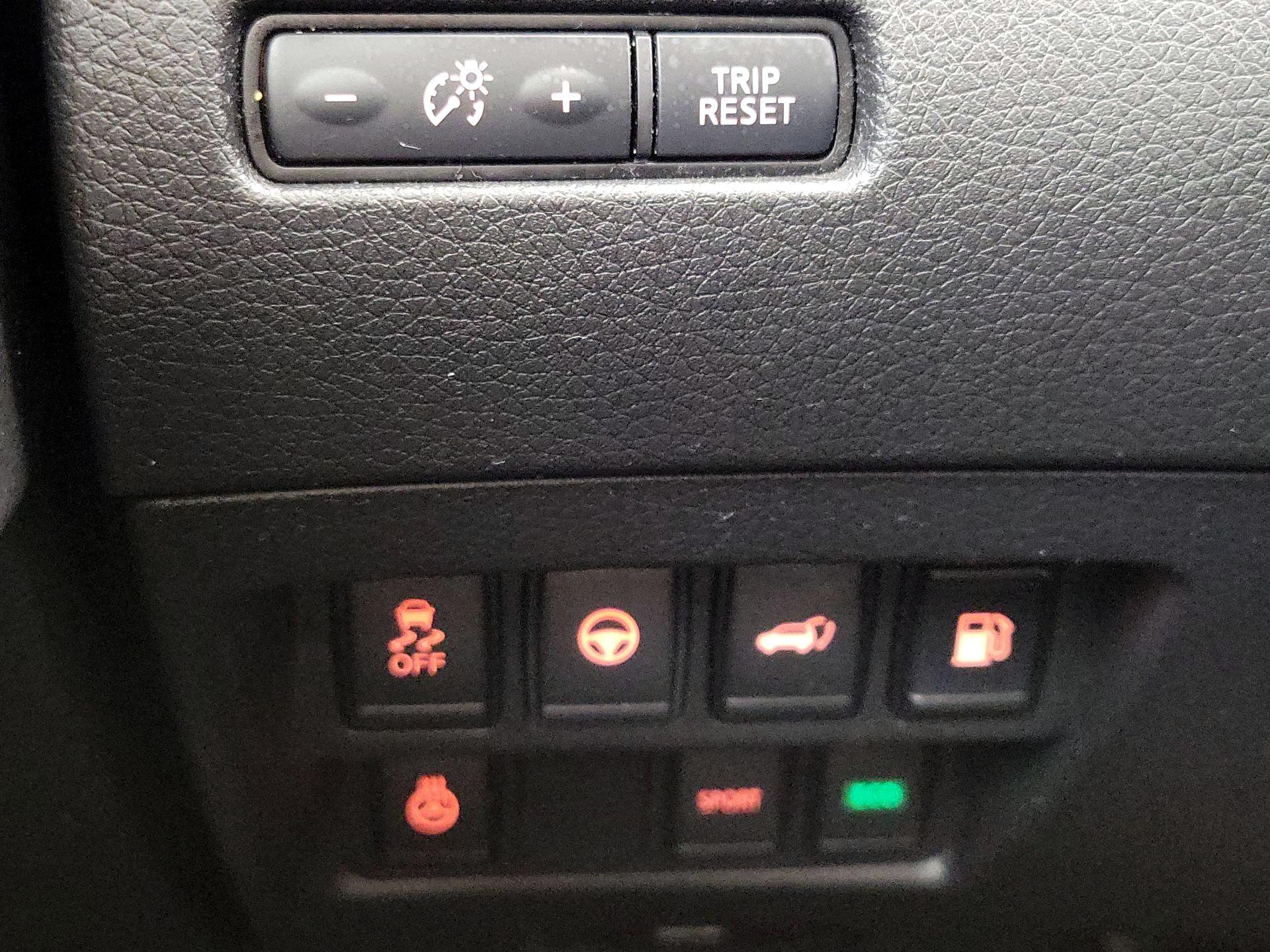 Thumbnail: 2019 Nissan Rogue - 13