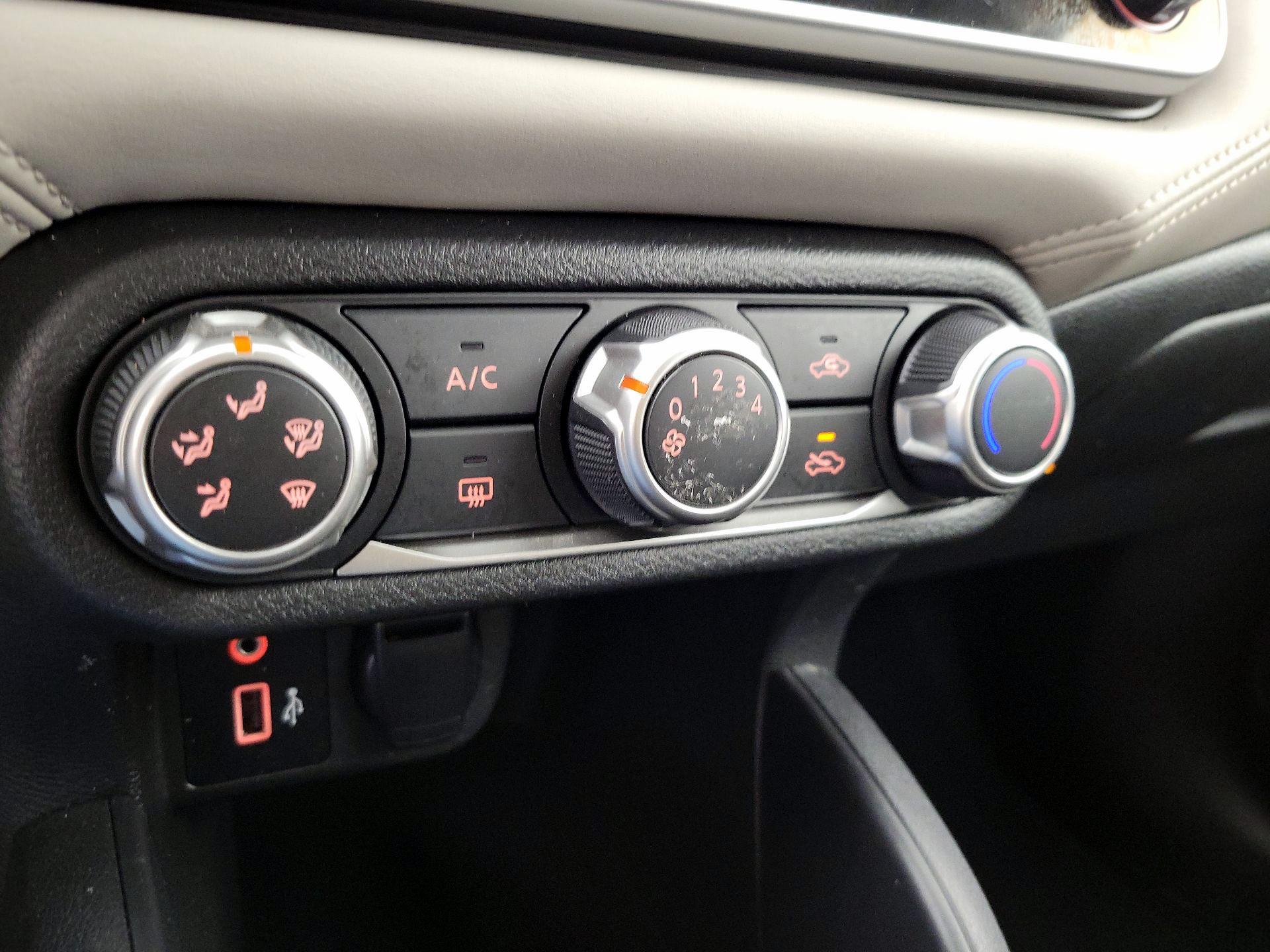 Thumbnail: 2020 Nissan Versa - 15