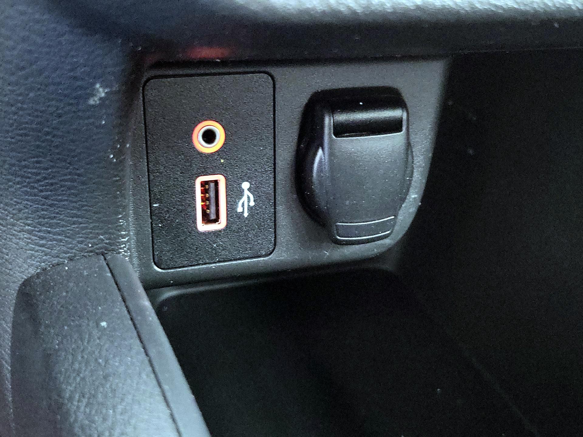 Thumbnail: 2020 Nissan Versa - 17