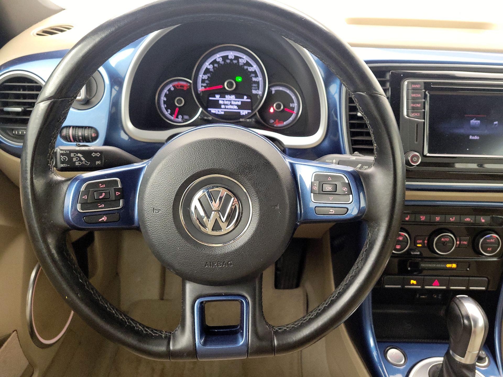 Thumbnail: 2017 Volkswagen Beetle - 10