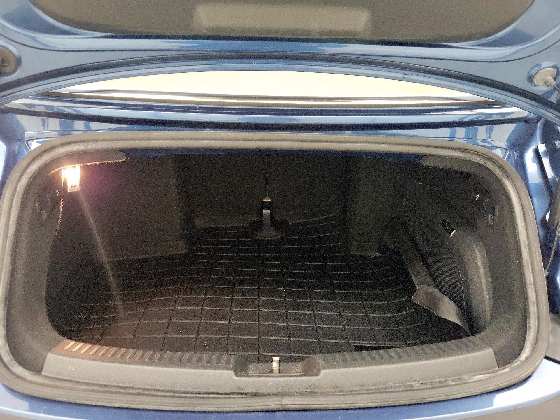 Thumbnail: 2017 Volkswagen Beetle - 20