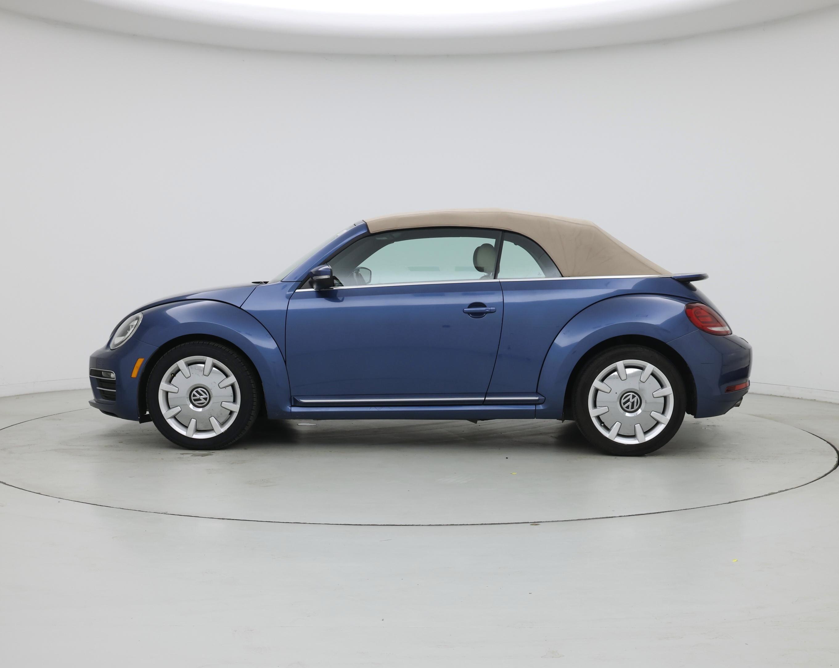 Thumbnail: 2017 Volkswagen Beetle - 3