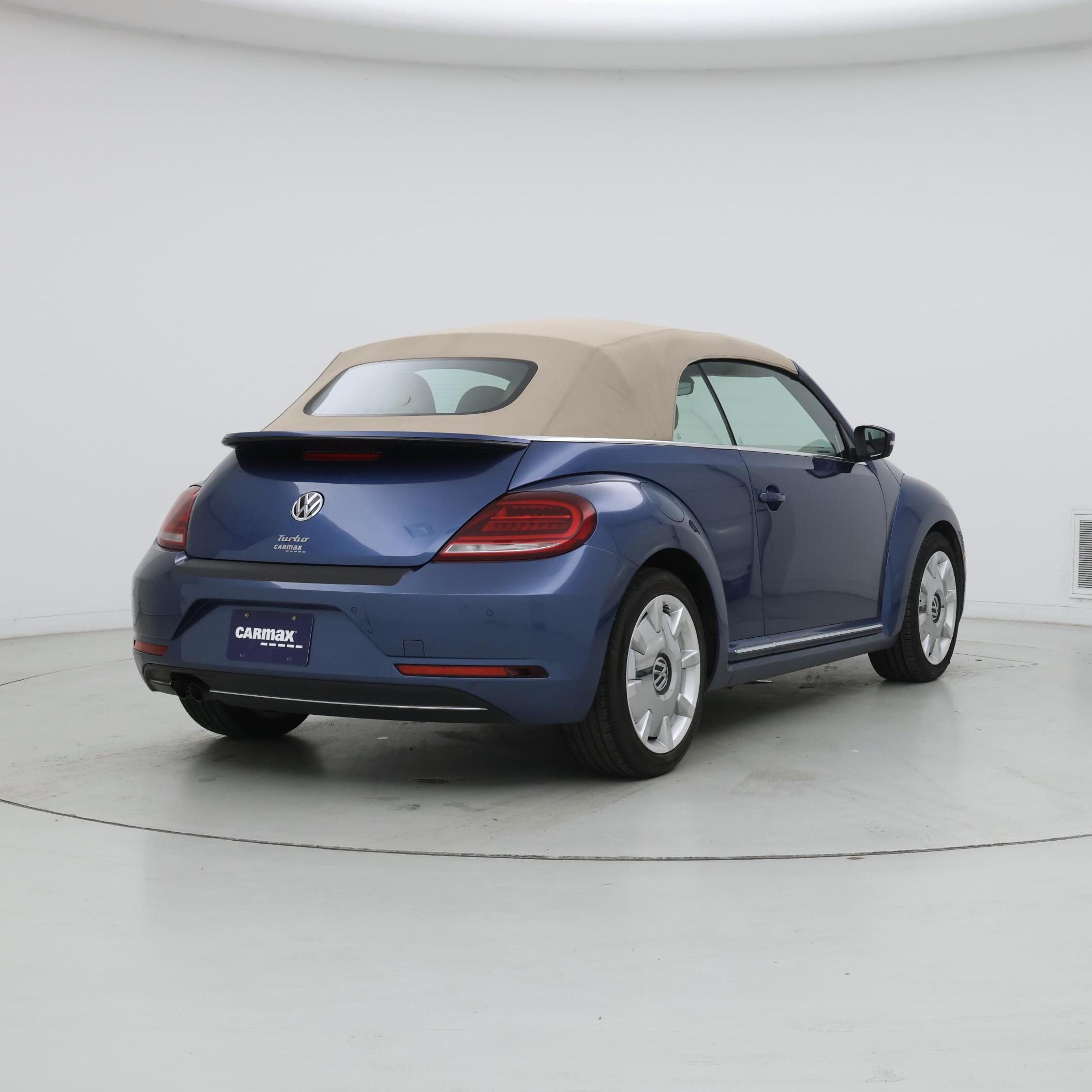 Thumbnail: 2017 Volkswagen Beetle - 8