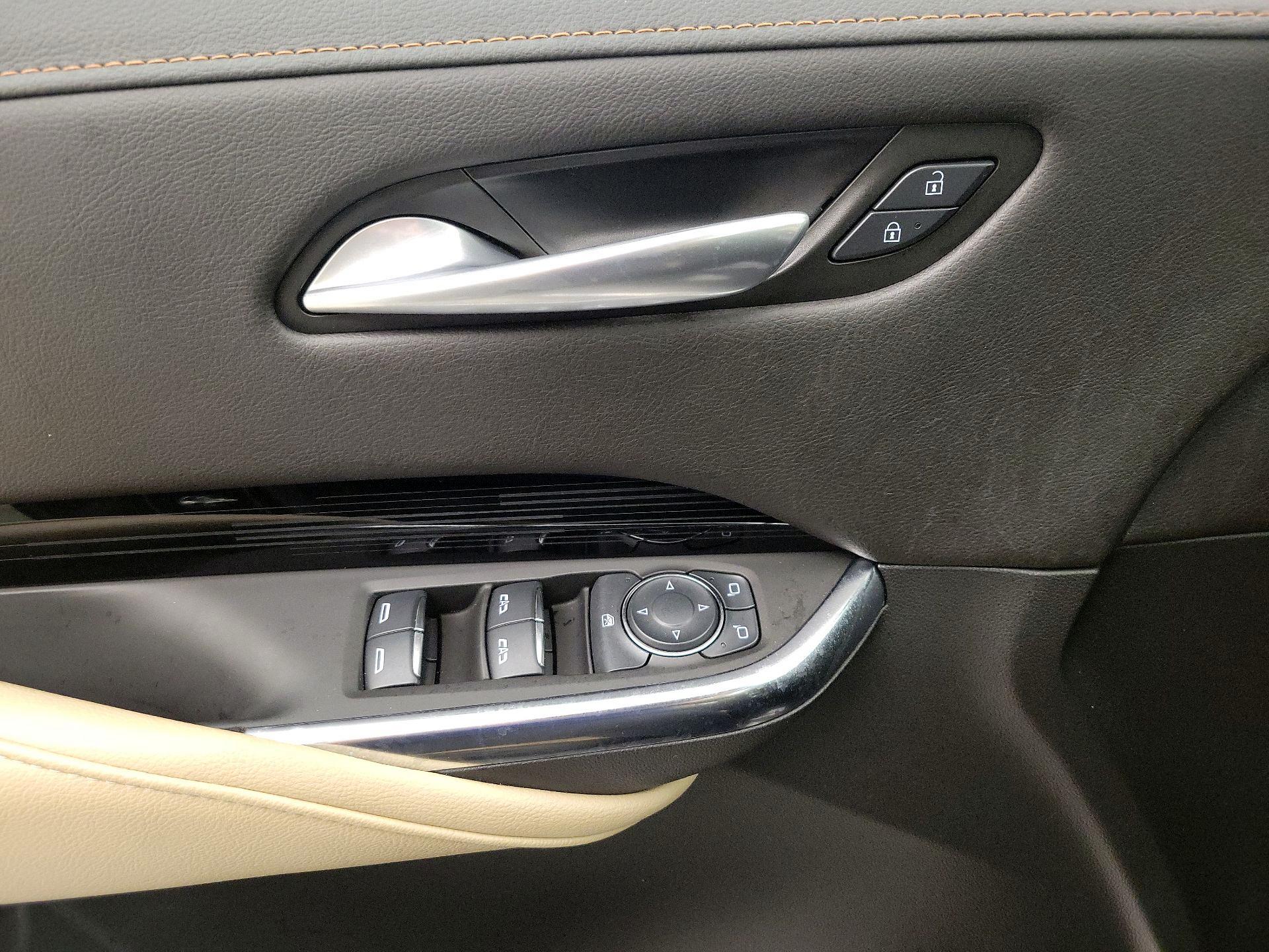 Thumbnail: 2024 Cadillac XT4 - 12