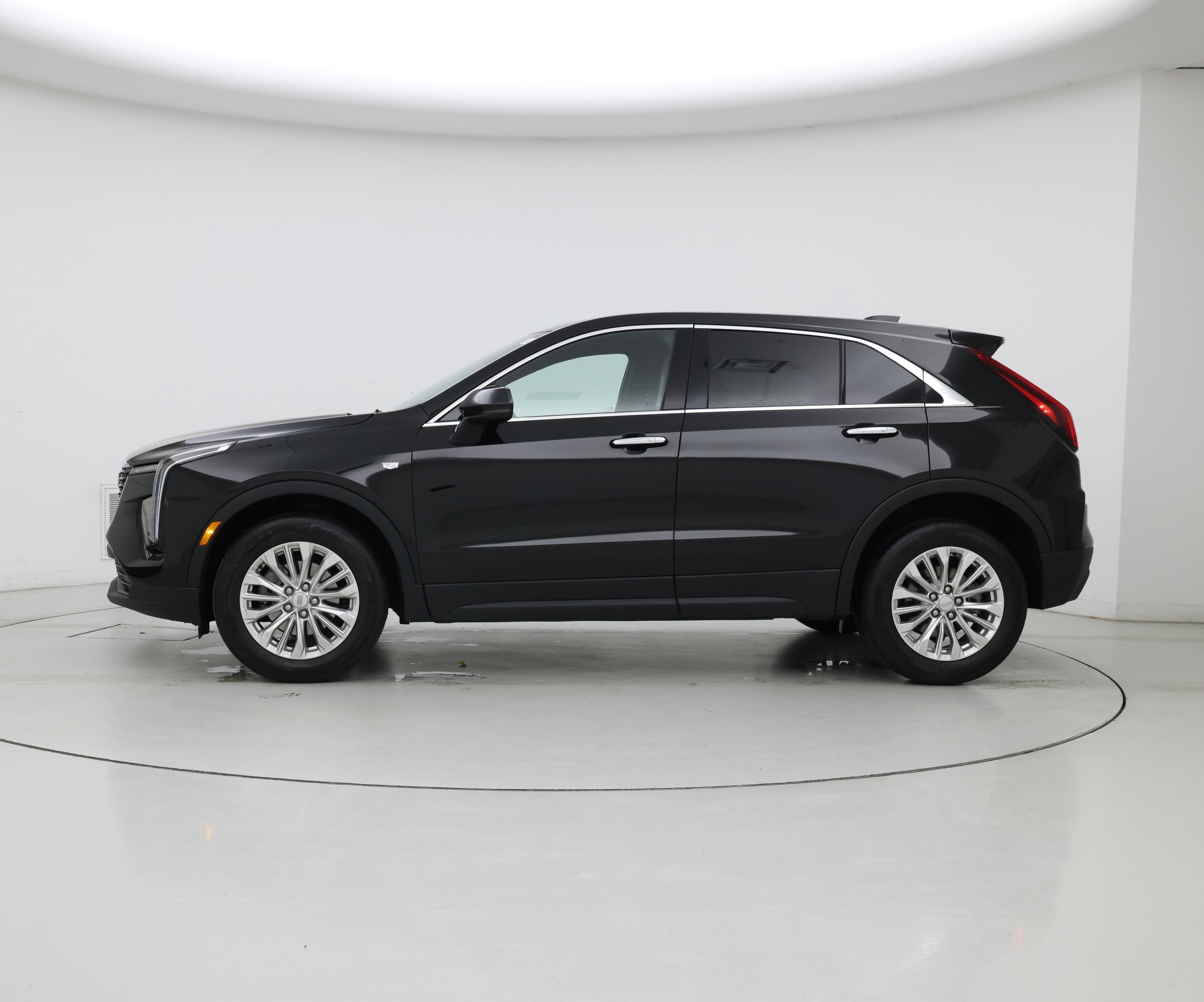 Thumbnail: 2024 Cadillac XT4 - 3