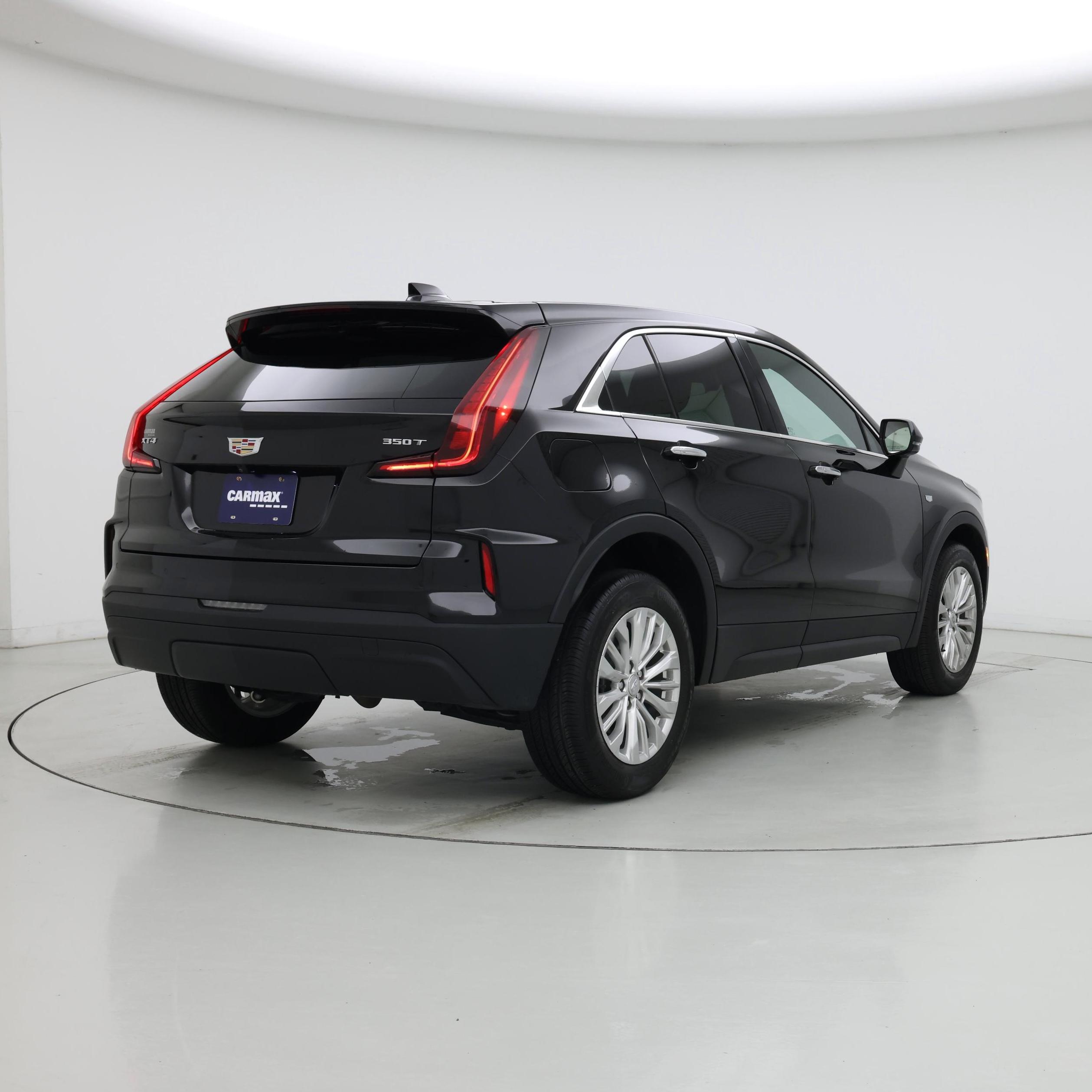 Thumbnail: 2024 Cadillac XT4 - 8