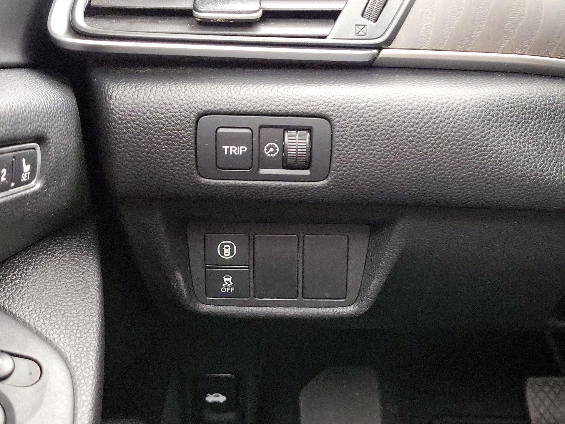 Thumbnail: 2018 Honda Accord - 13