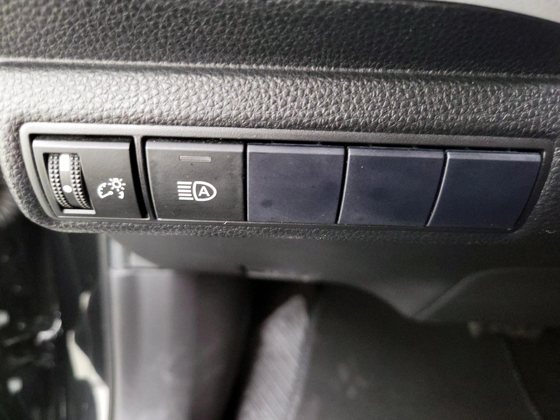 Thumbnail: 2022 Toyota Corolla - 13