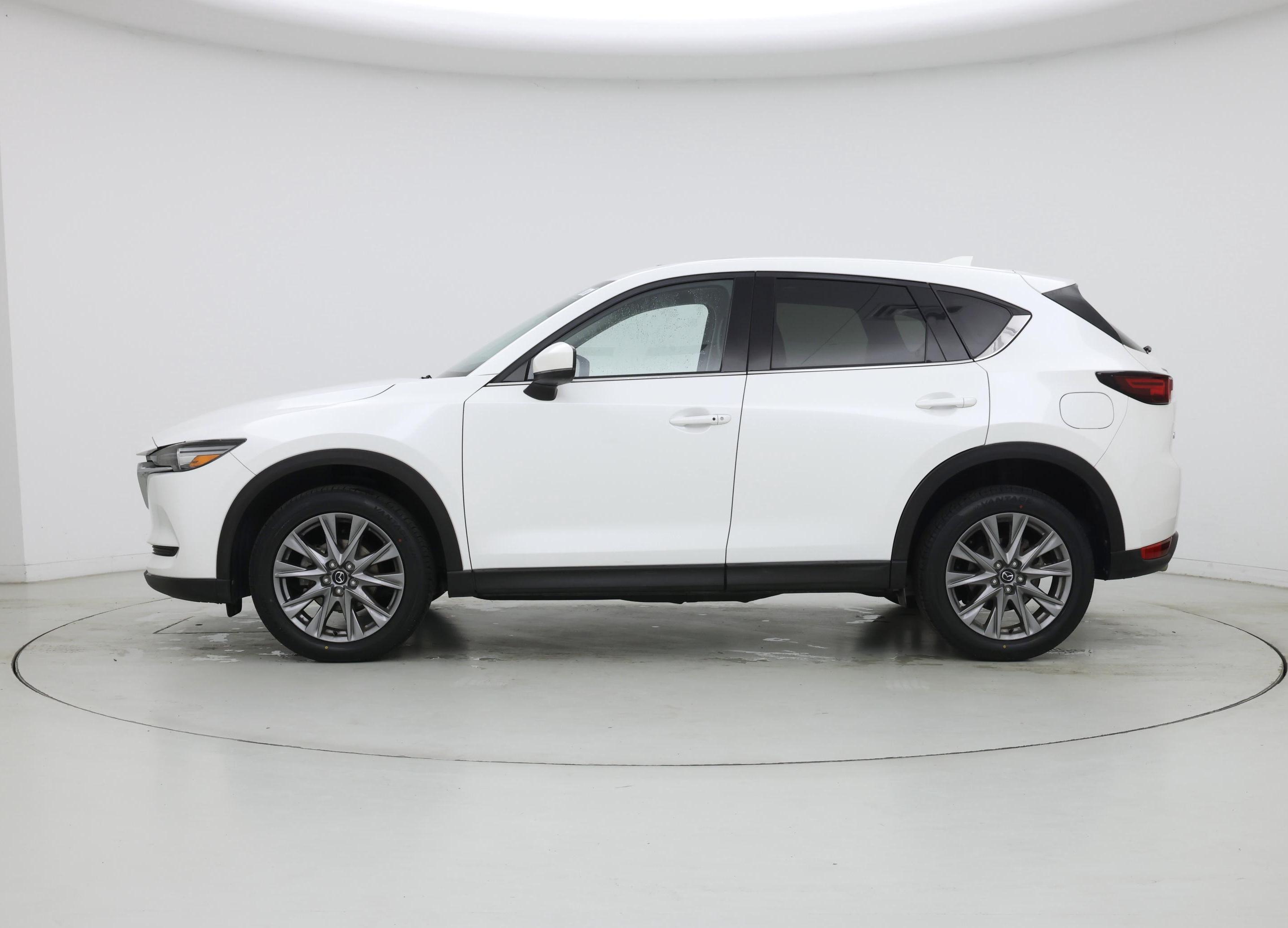 Thumbnail: 2021 Mazda CX-5 - 3