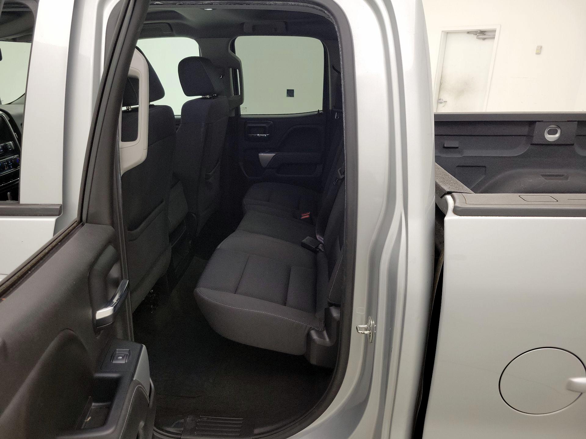 Thumbnail: 2016 Chevrolet Silverado 1500 - 19