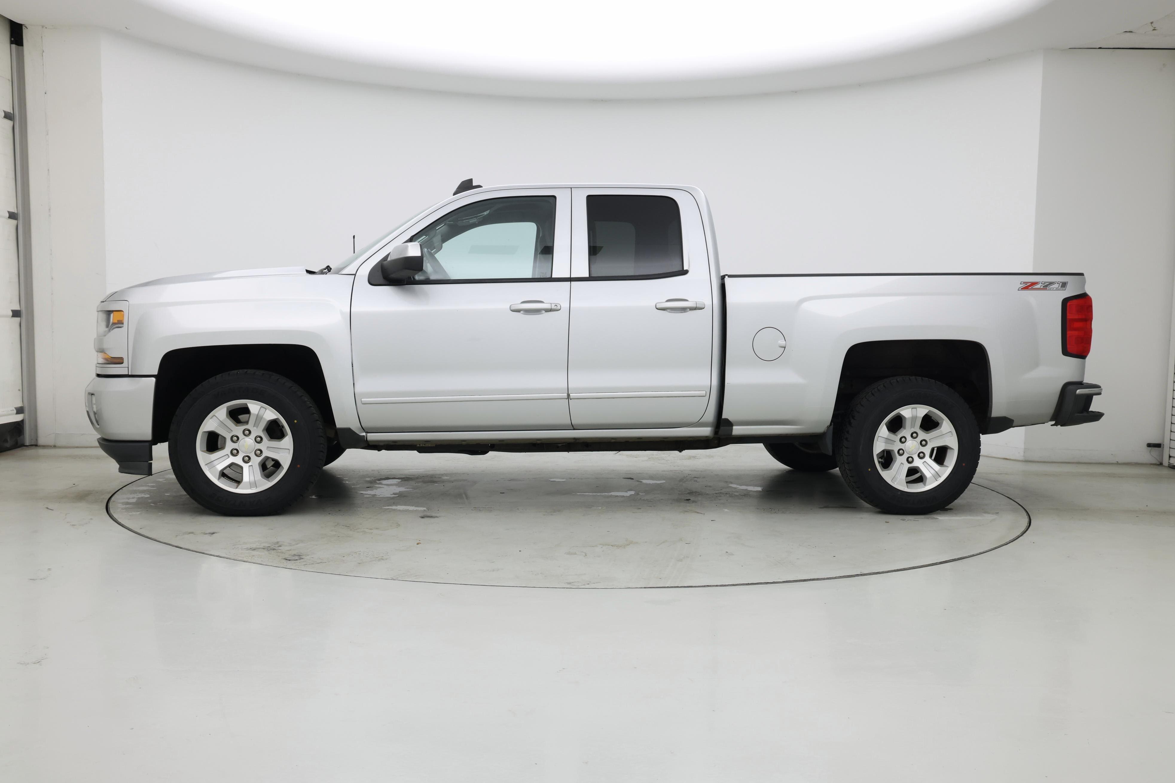 Thumbnail: 2016 Chevrolet Silverado 1500 - 3