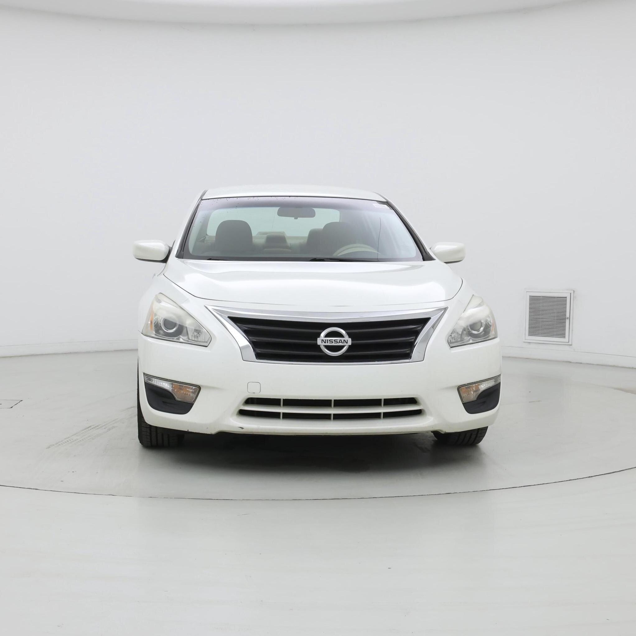 Thumbnail: 2015 Nissan Altima - 5