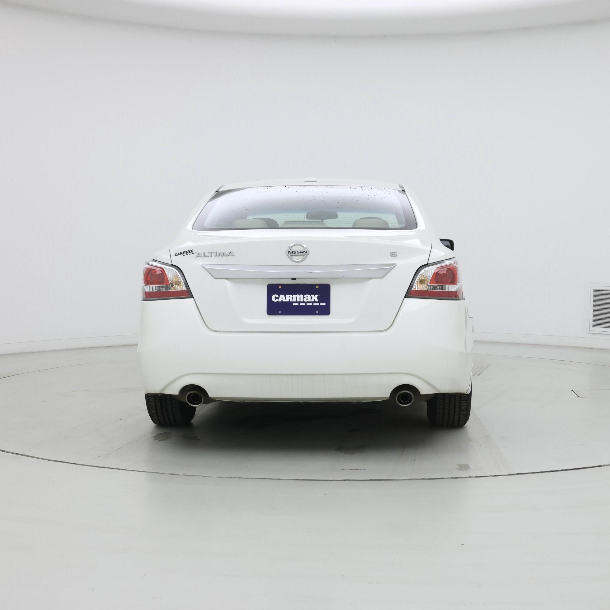 Thumbnail: 2015 Nissan Altima - 6