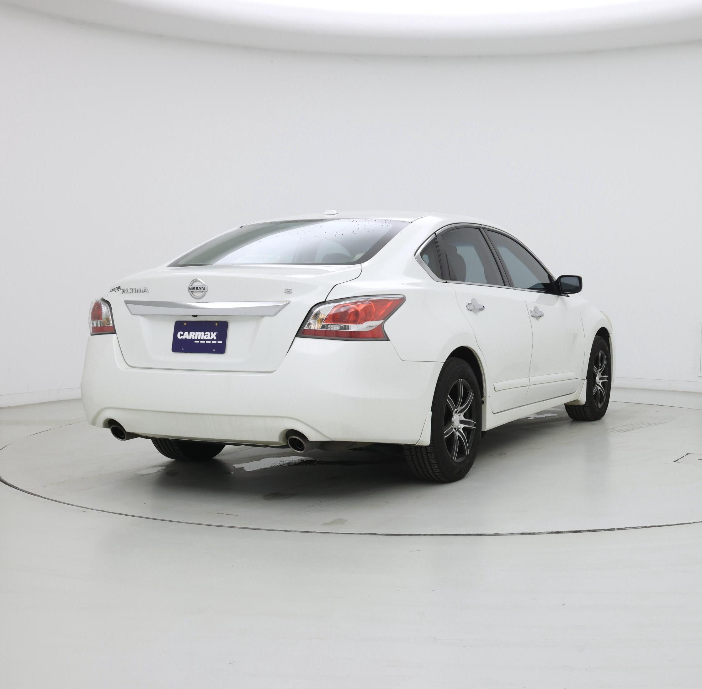 Thumbnail: 2015 Nissan Altima - 8