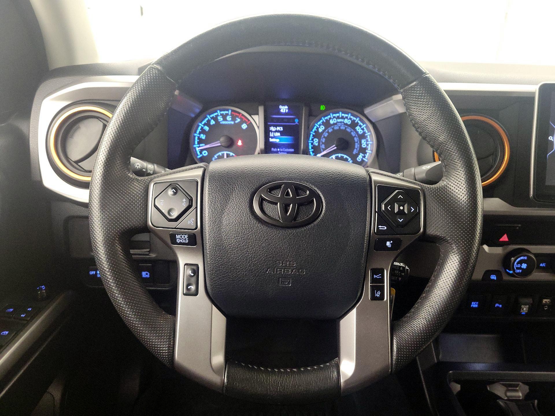 Thumbnail: 2019 Toyota Tacoma - 10