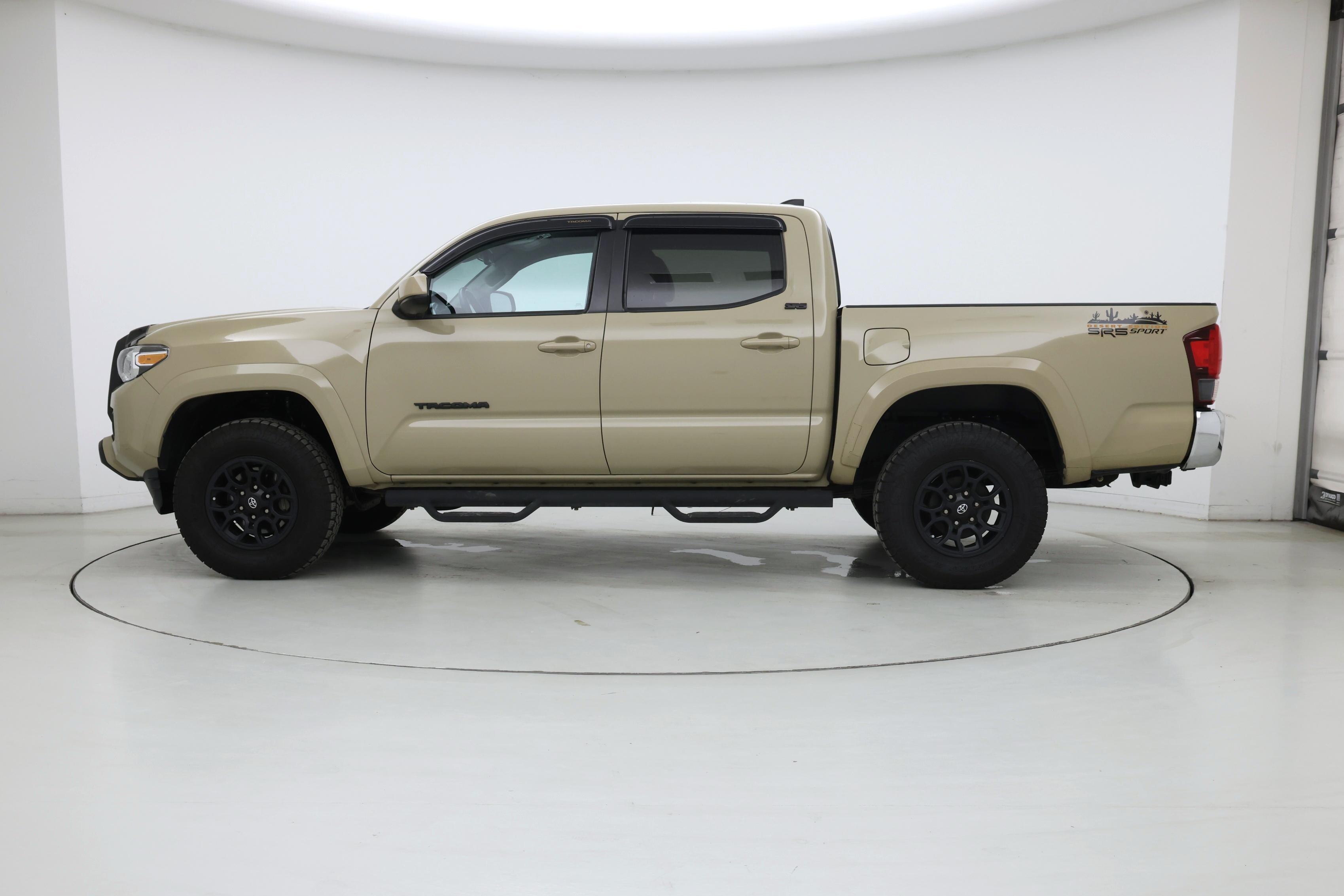 Thumbnail: 2019 Toyota Tacoma - 3