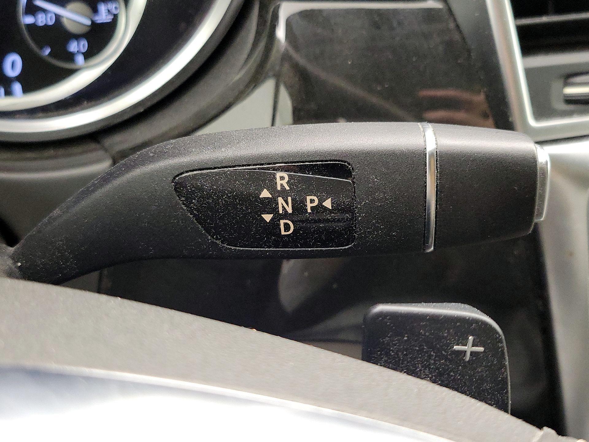 Thumbnail: 2015 Mercedes-Benz M-Class - 18