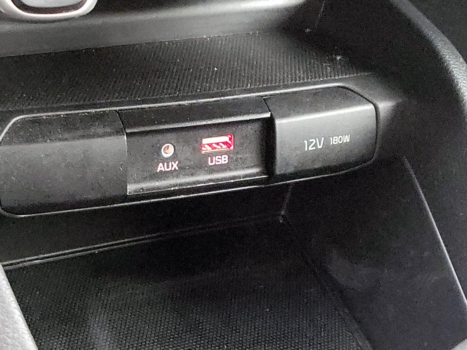 Thumbnail: 2018 Kia Rio - 18